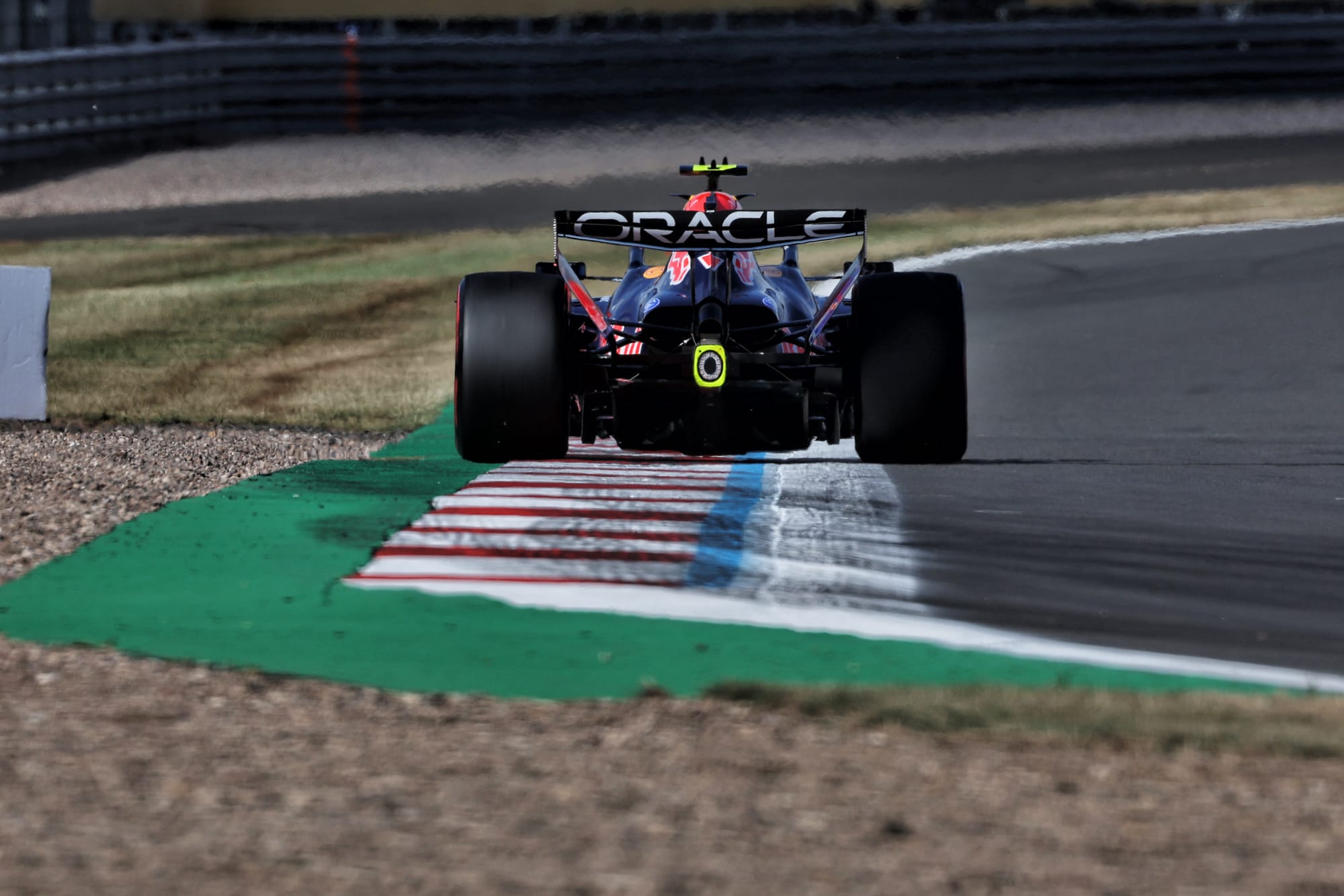 Hadjar : ‘il manque du rythme partout’ à Silverstone