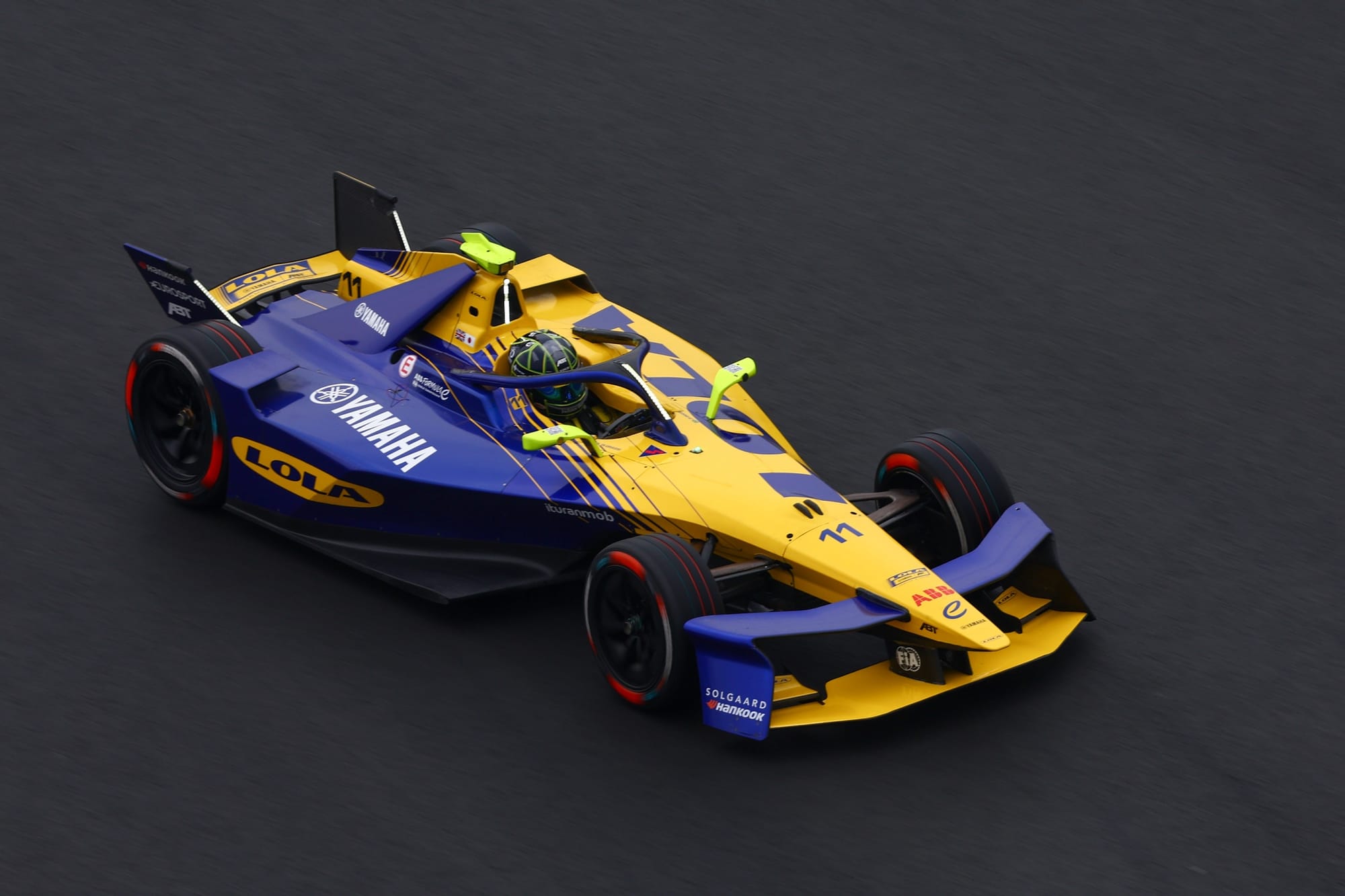Di Grassi renverse Shanghai et offre une première victoire surprise à Lola Yamaha Abt