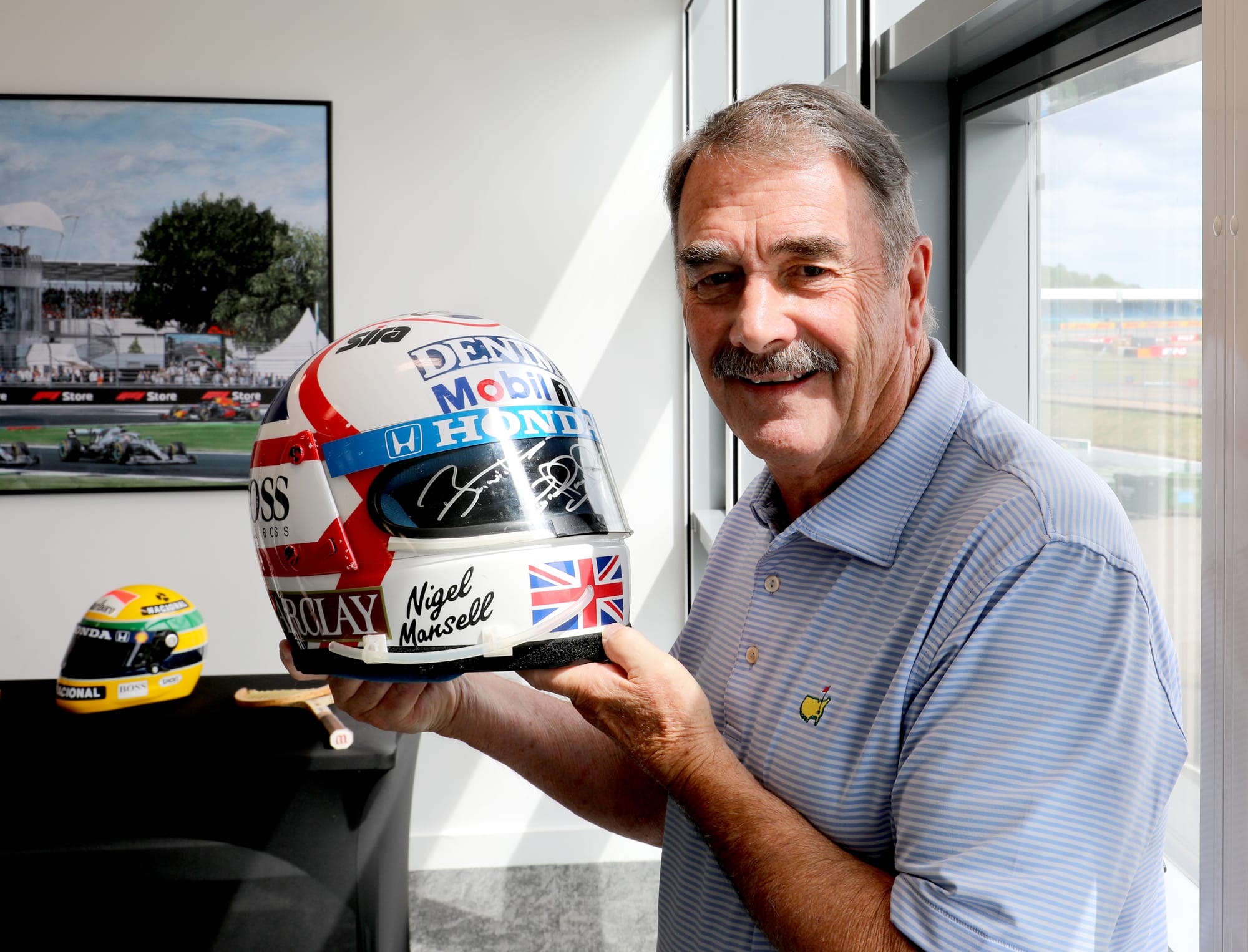 Le casque et les gants de Nigel Mansell en 1987 mis aux enchères : un morceau d’une saison de légende