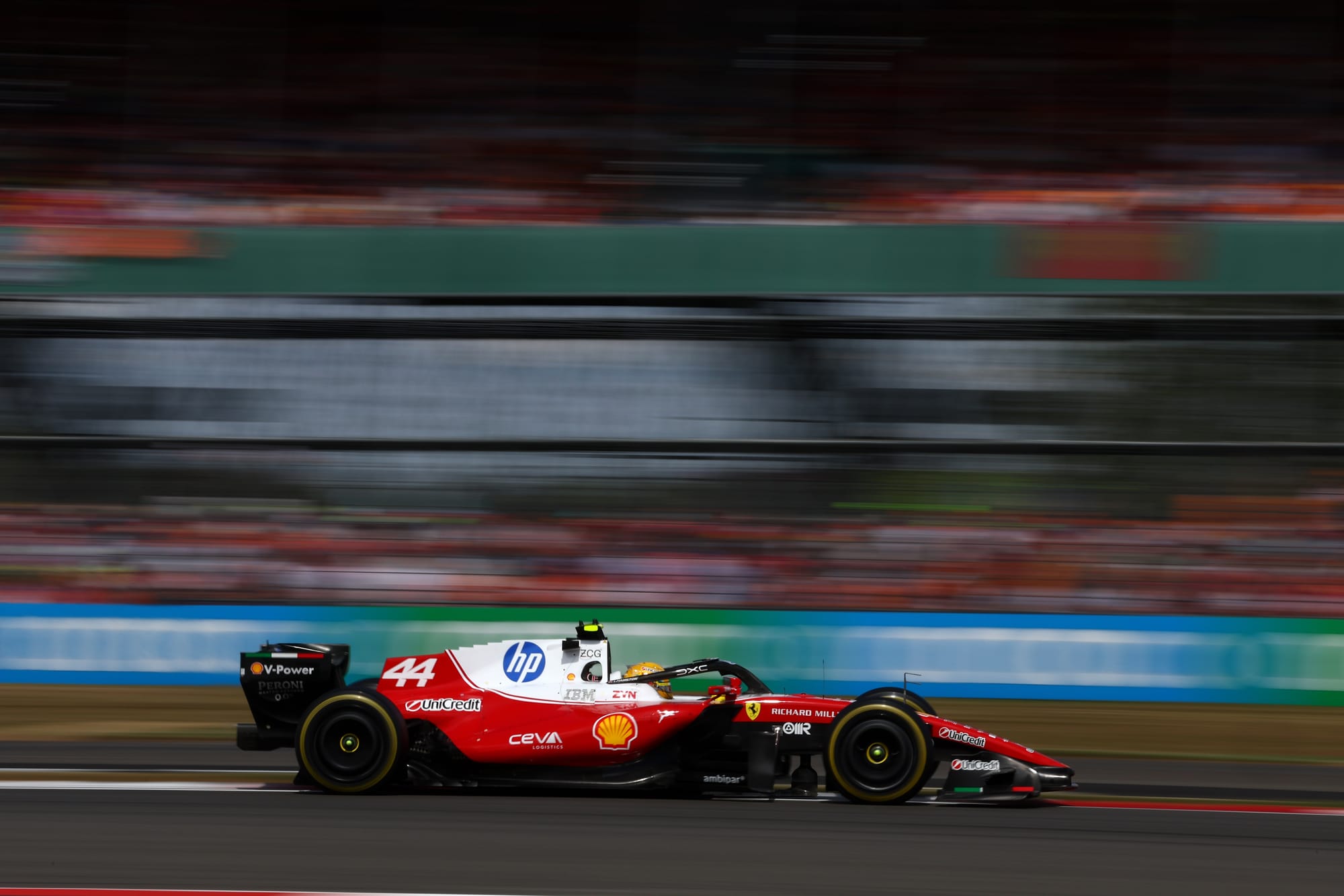 Hamilton conserve son podium à Silverstone après l’affaire du drapeau jaune