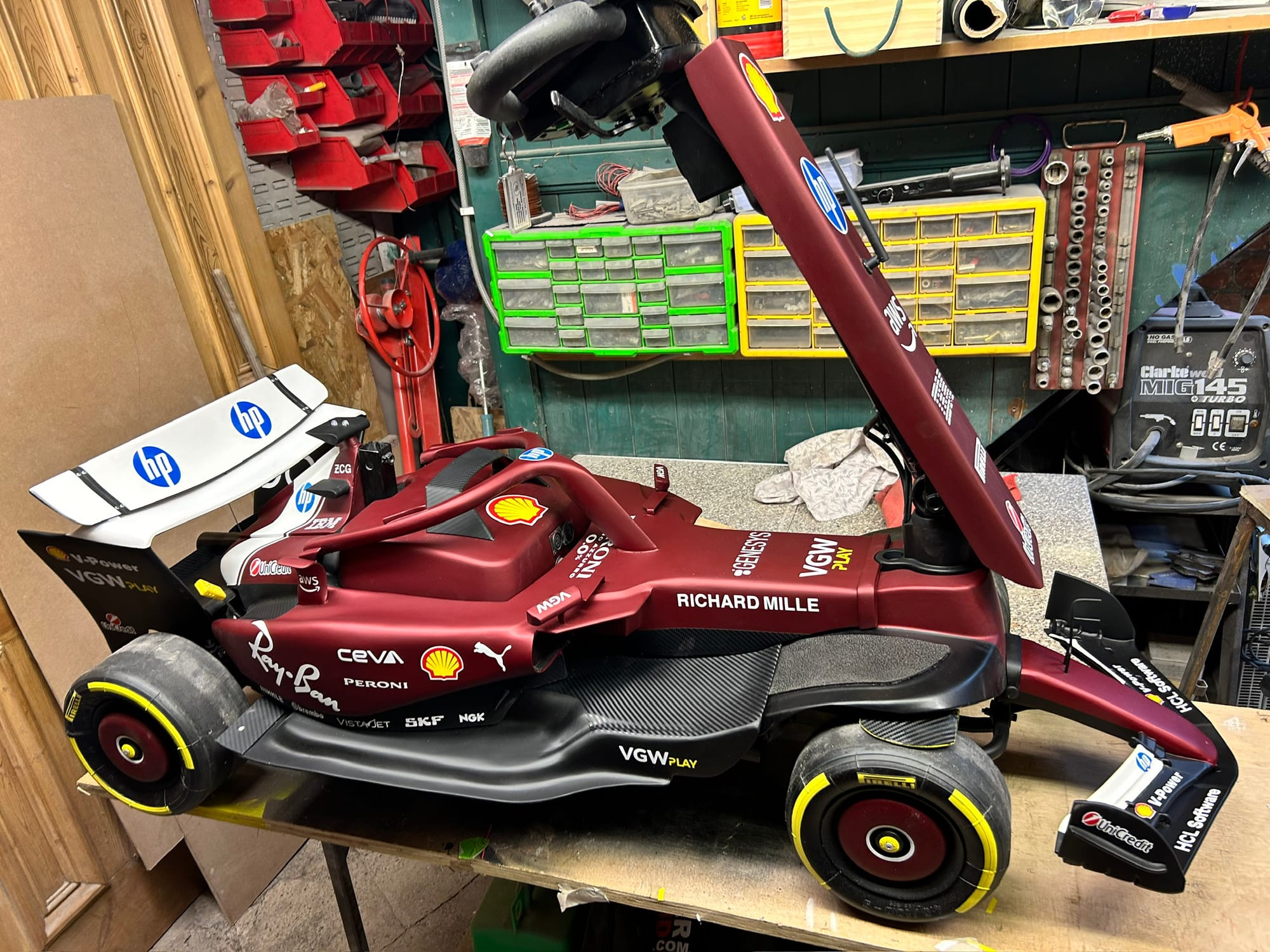 Le scooter de mobilité Ferrari 2025 de Simon Tutte