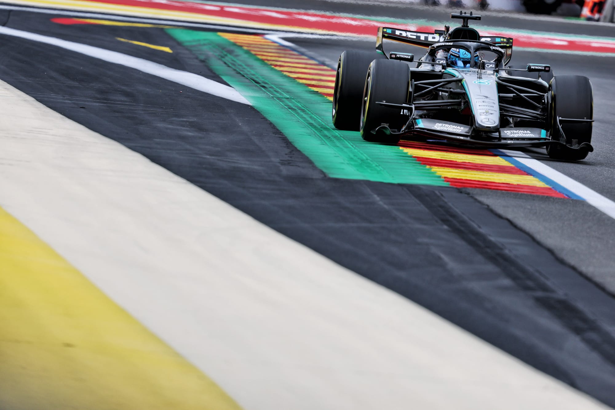 Mercedes à Spa : l’astuce de déploiement d’énergie qui met en lumière les difficultés de Russell face à Antonelli