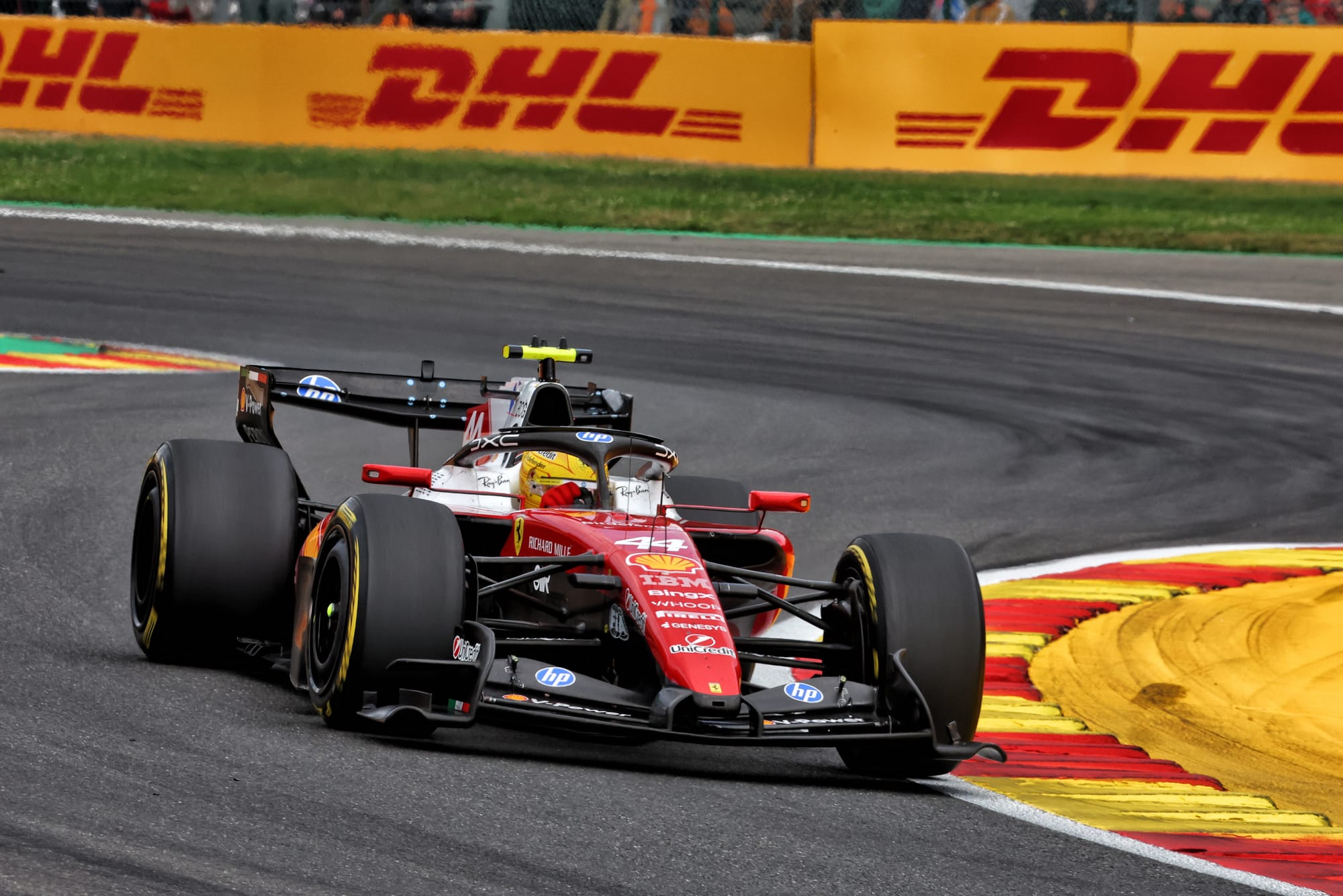 Ferrari évite la pénalité sportive après un arrêt au stand litigieux pour Hamilton en Belgique