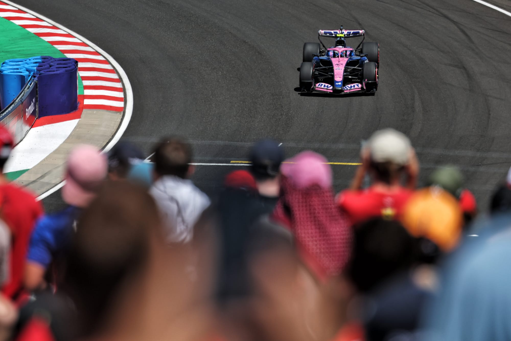 Les équipes de F1 bientôt valorisées 10 milliards ? Briatore détaille l’envolée des prix autour d’Alpine