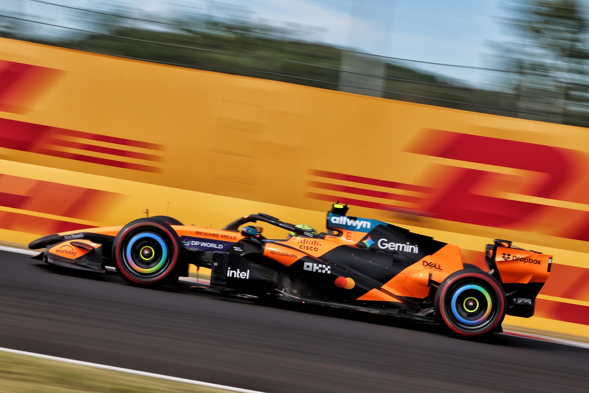 McLaren reconnaît son erreur de châssis en 2026: un empattement trop court qui limite l’aéro jusqu’en 2027