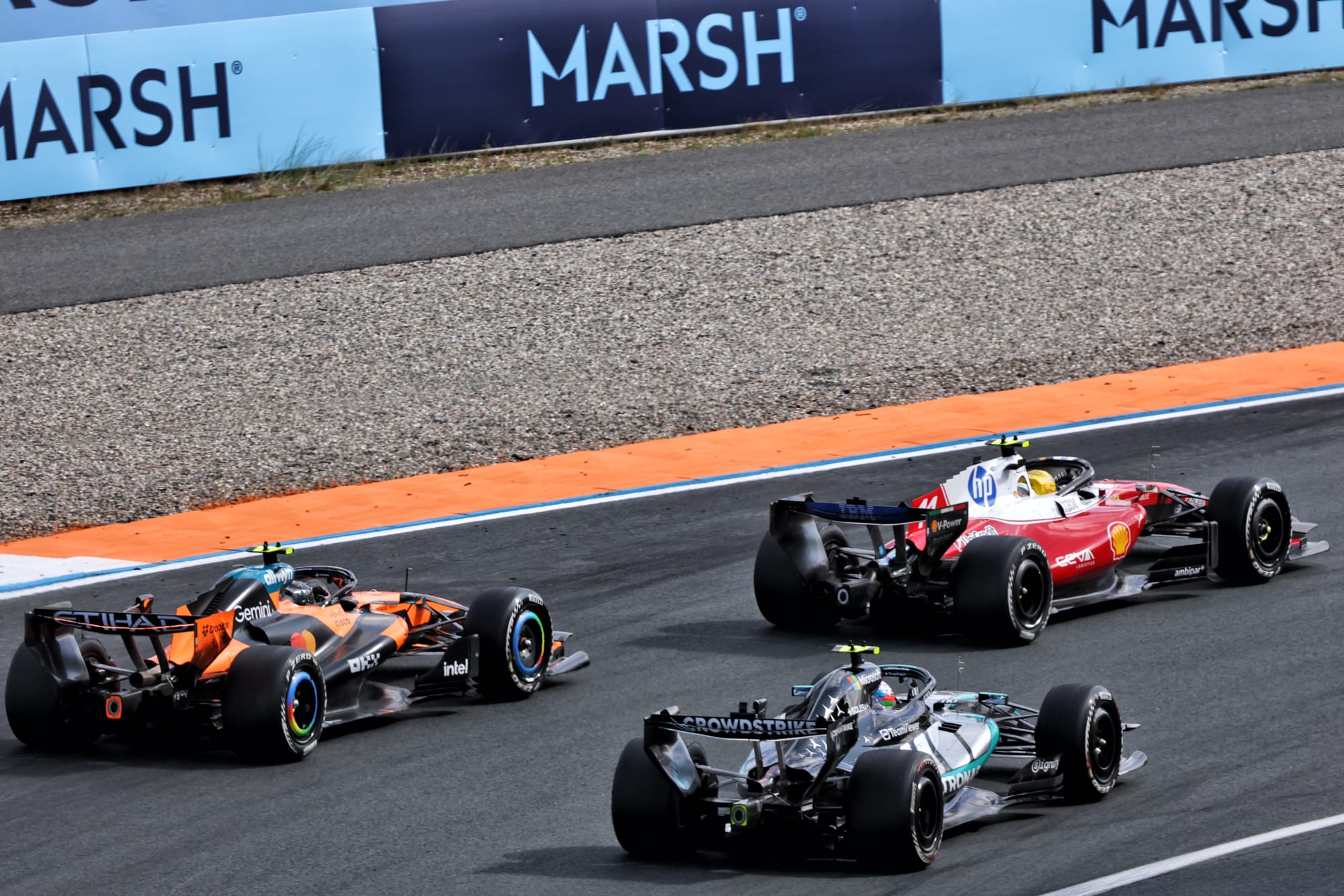 Mercedes prépare une mise à jour majeure, mais doit temporiser face à la poussée de McLaren
