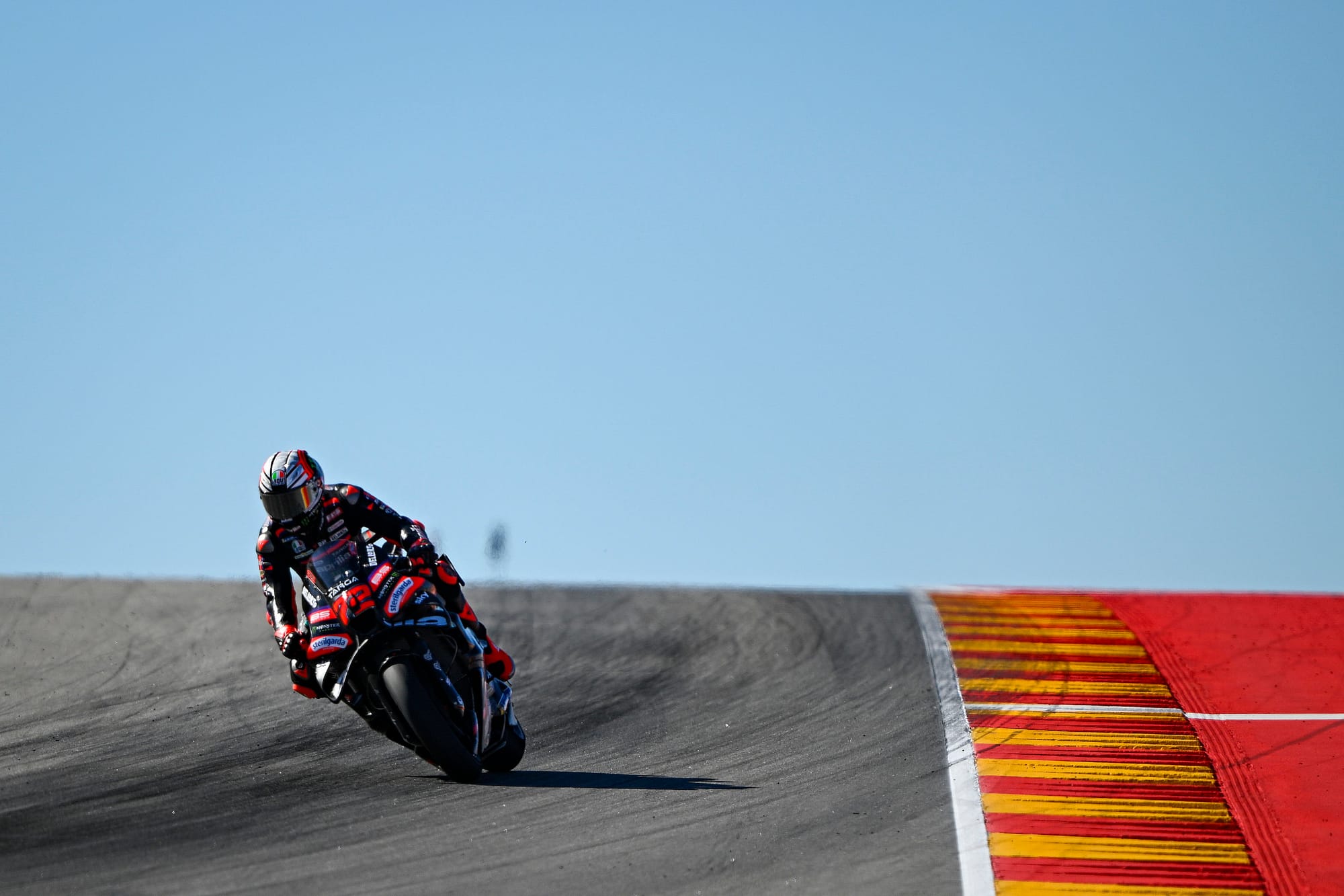 MotoGP Aragon : Bezzecchi surprend Marquez et s’offre la pole