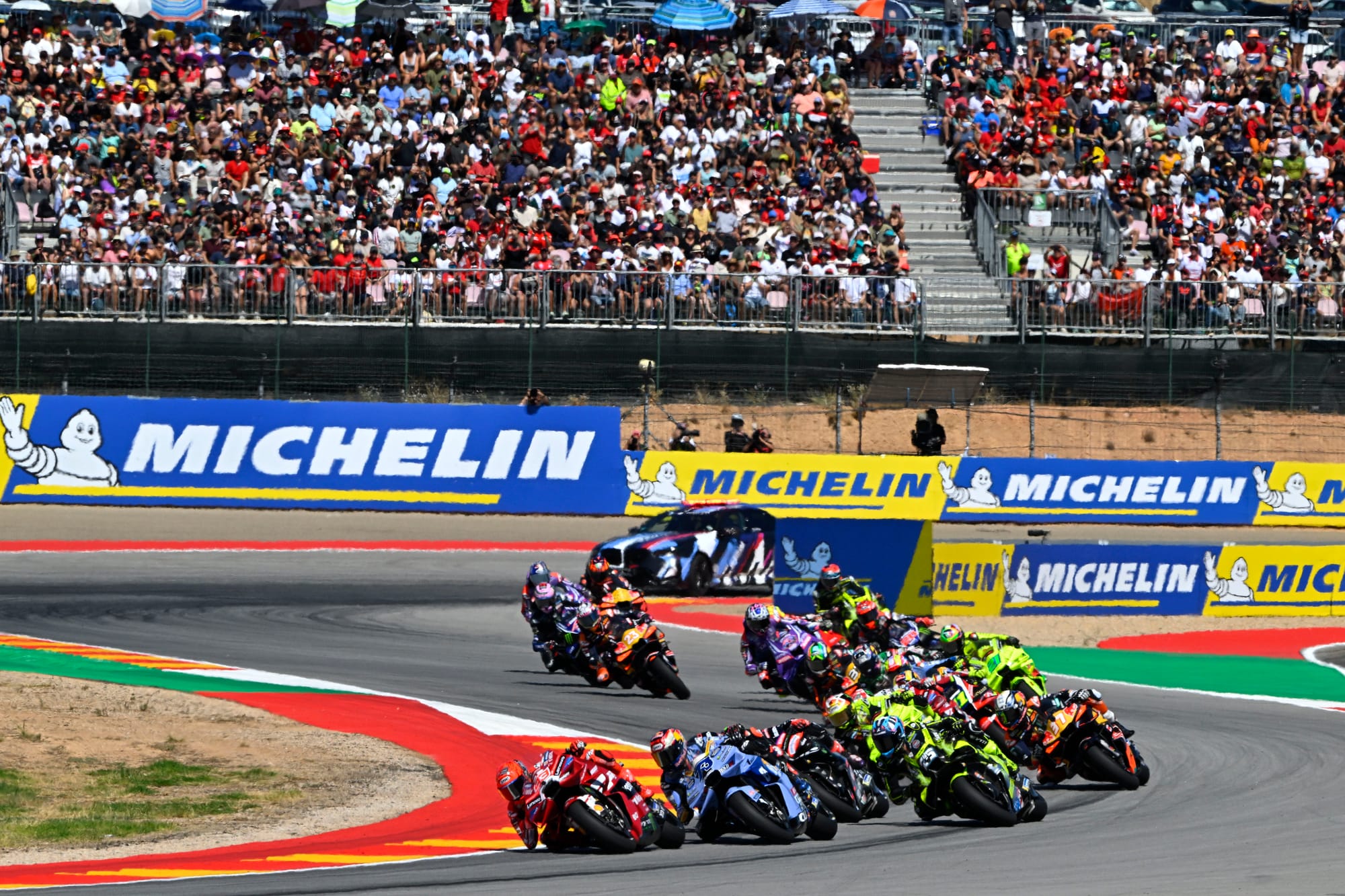 Marc Marquez écrase le sprint MotoGP d’Aragon après un dépassement décisif sur Bezzecchi