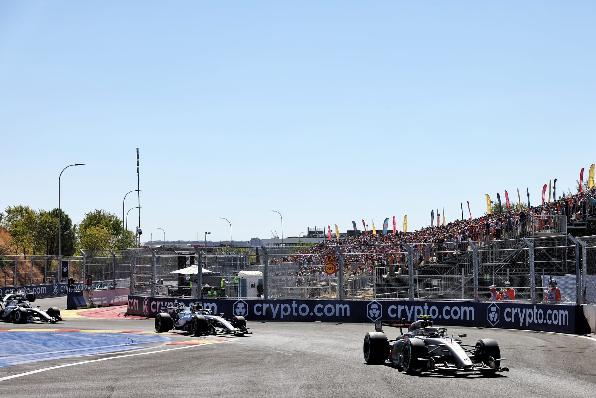 F1 à Madrid : les pilotes jugent le Madring trop étroit et trop avare en dépassements