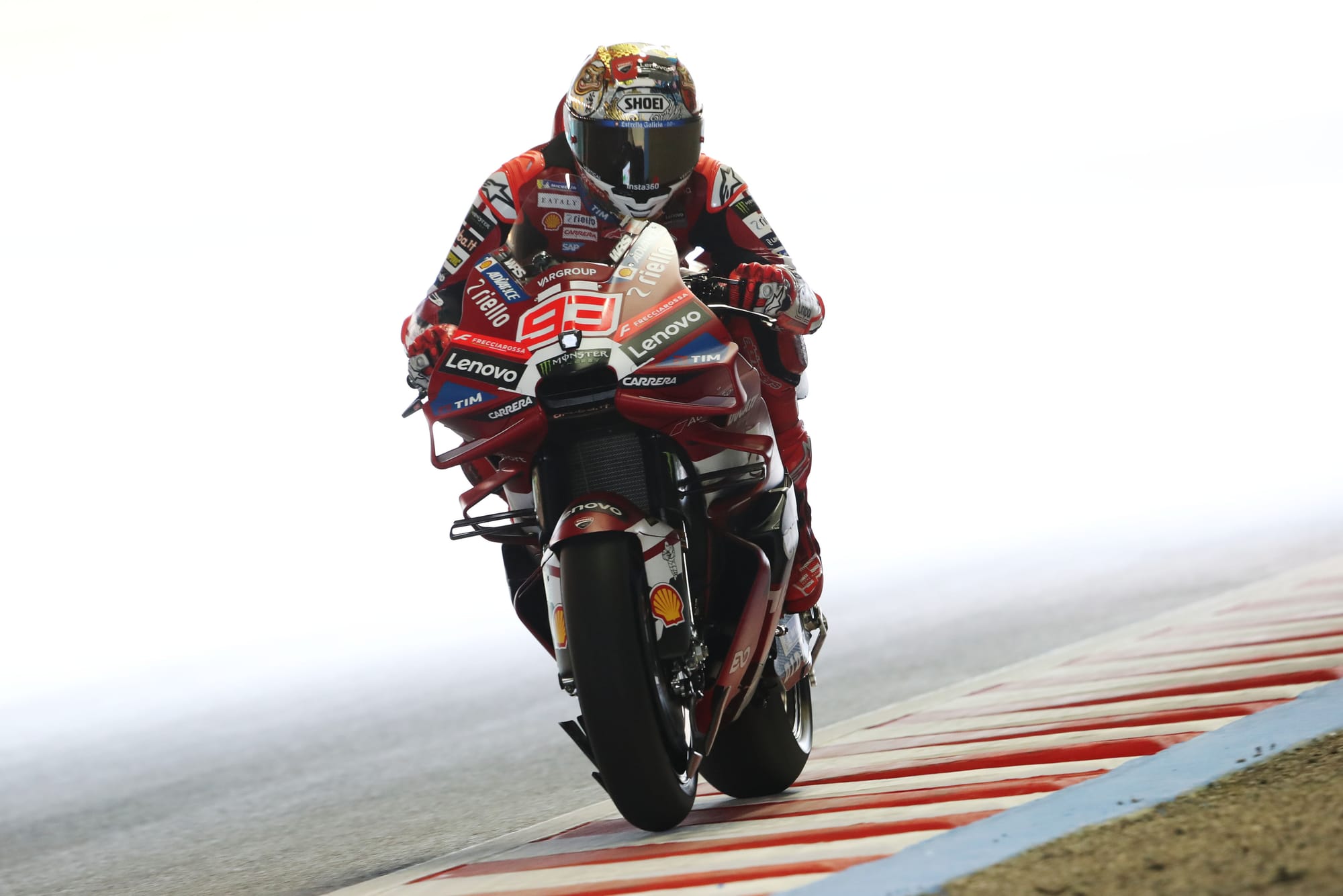 Nakagami forfait au Grand Prix du Japon après une chute, Marquez en tête de la première séance à Motegi