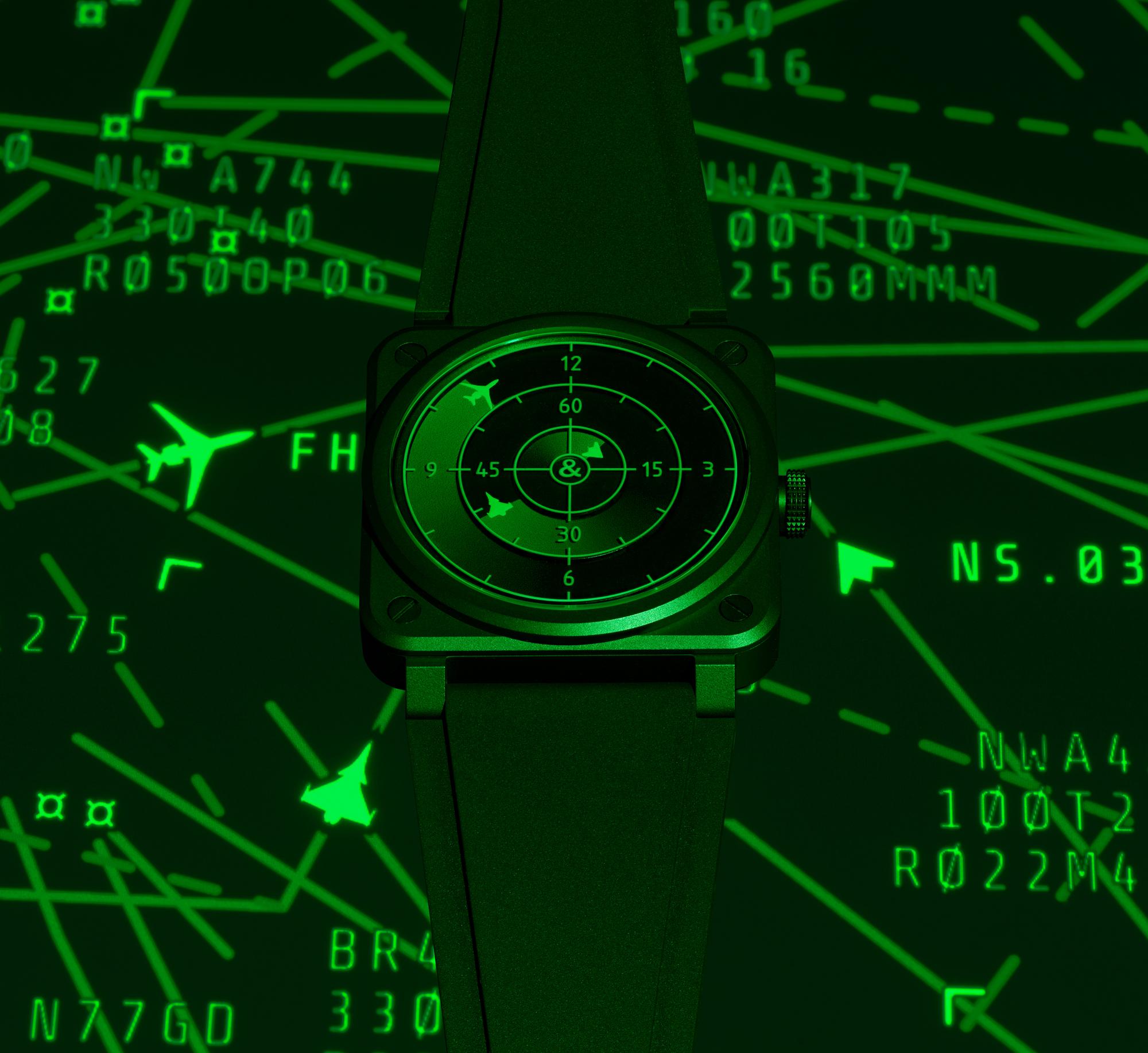 Cadran vert inspiré d’un radar sur la Bell & Ross BR-03 Green Radar Ceramic