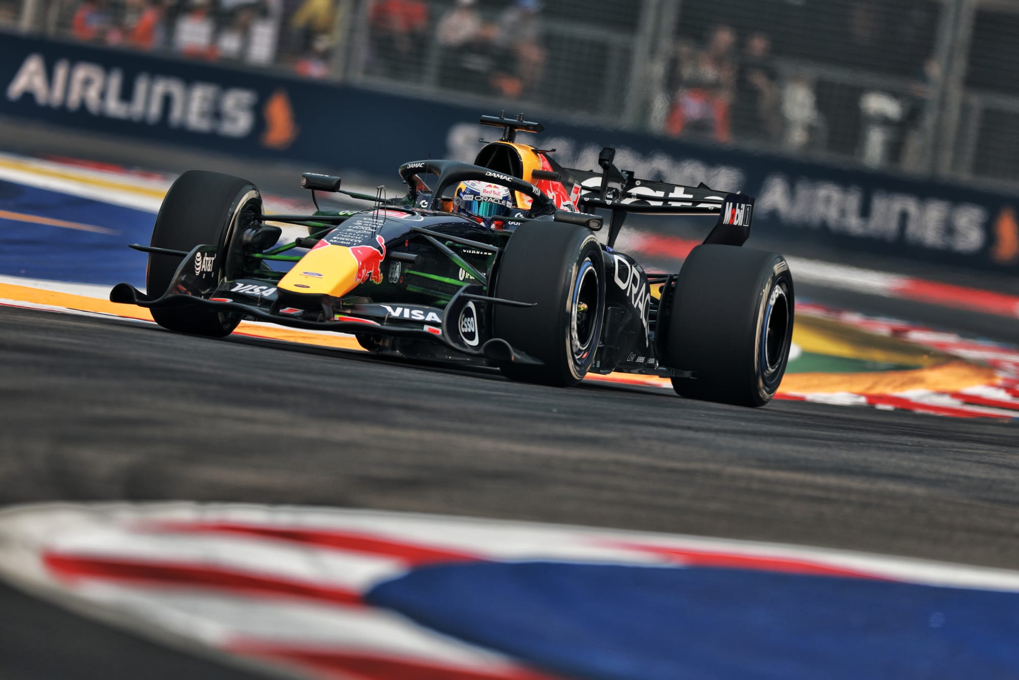 Verstappen devant Russell : la grille de départ complète du sprint à Singapour
