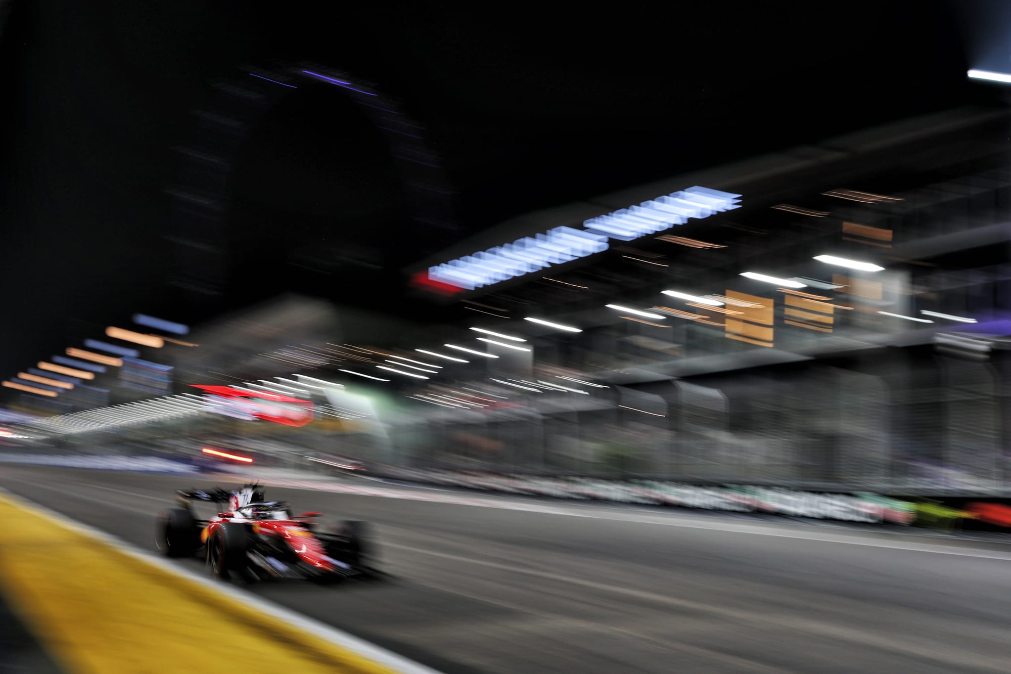 Singapour : comment Ferrari a laissé la pole à Verstappen pour quelques centièmes