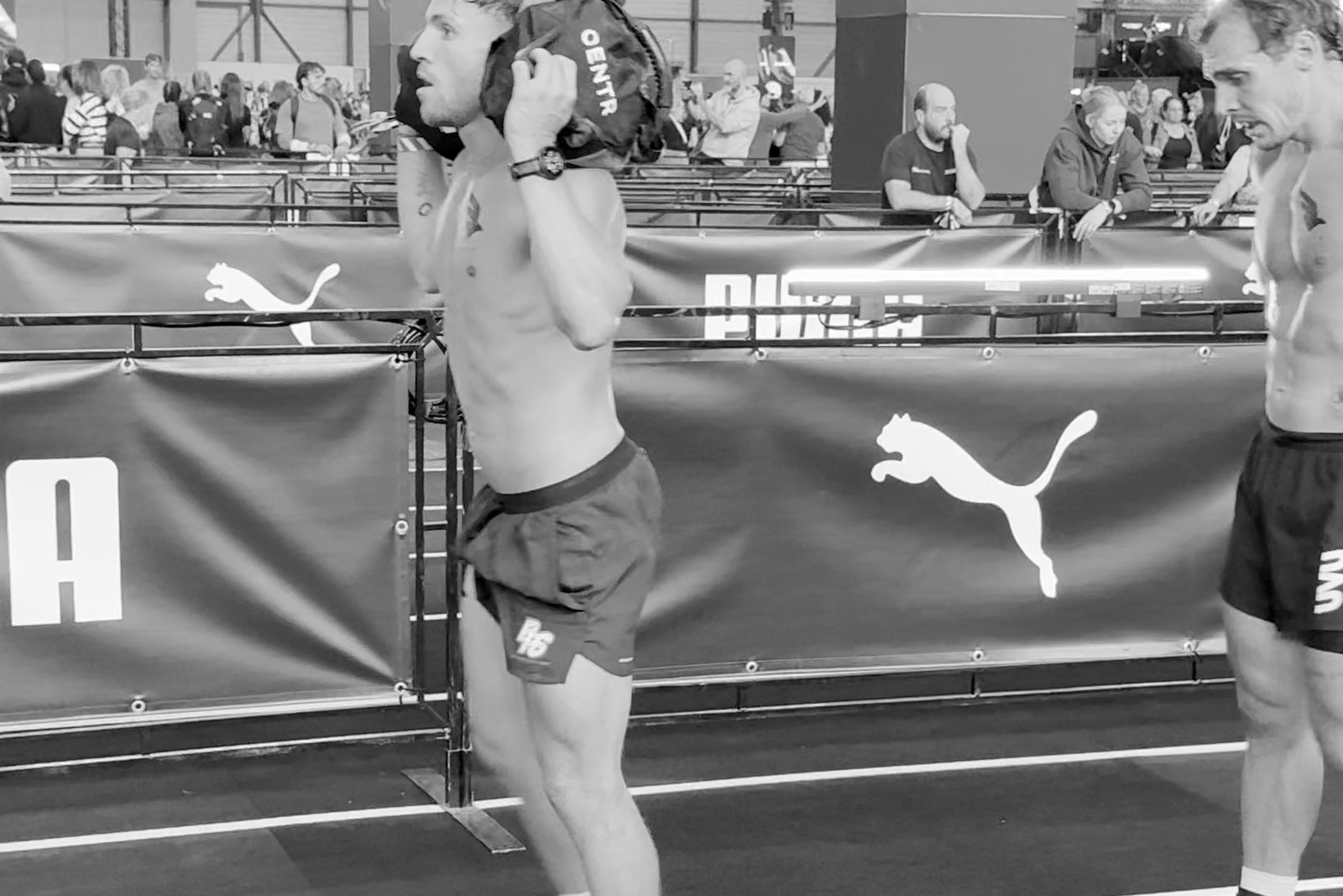 Sandbag lunges, HYROX Genève 2026
