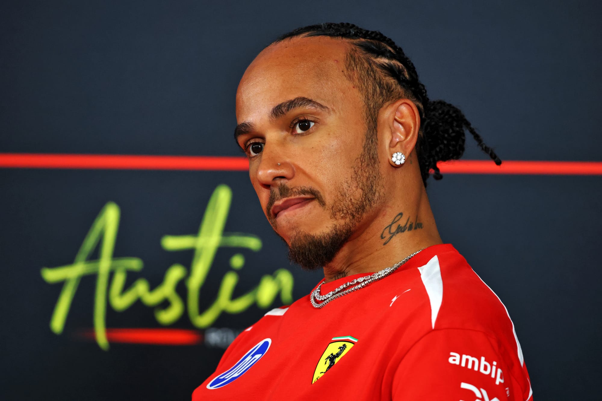 Hamilton révèle pourquoi il a ignoré l’appel de Ferrari sous VSC à Singapour