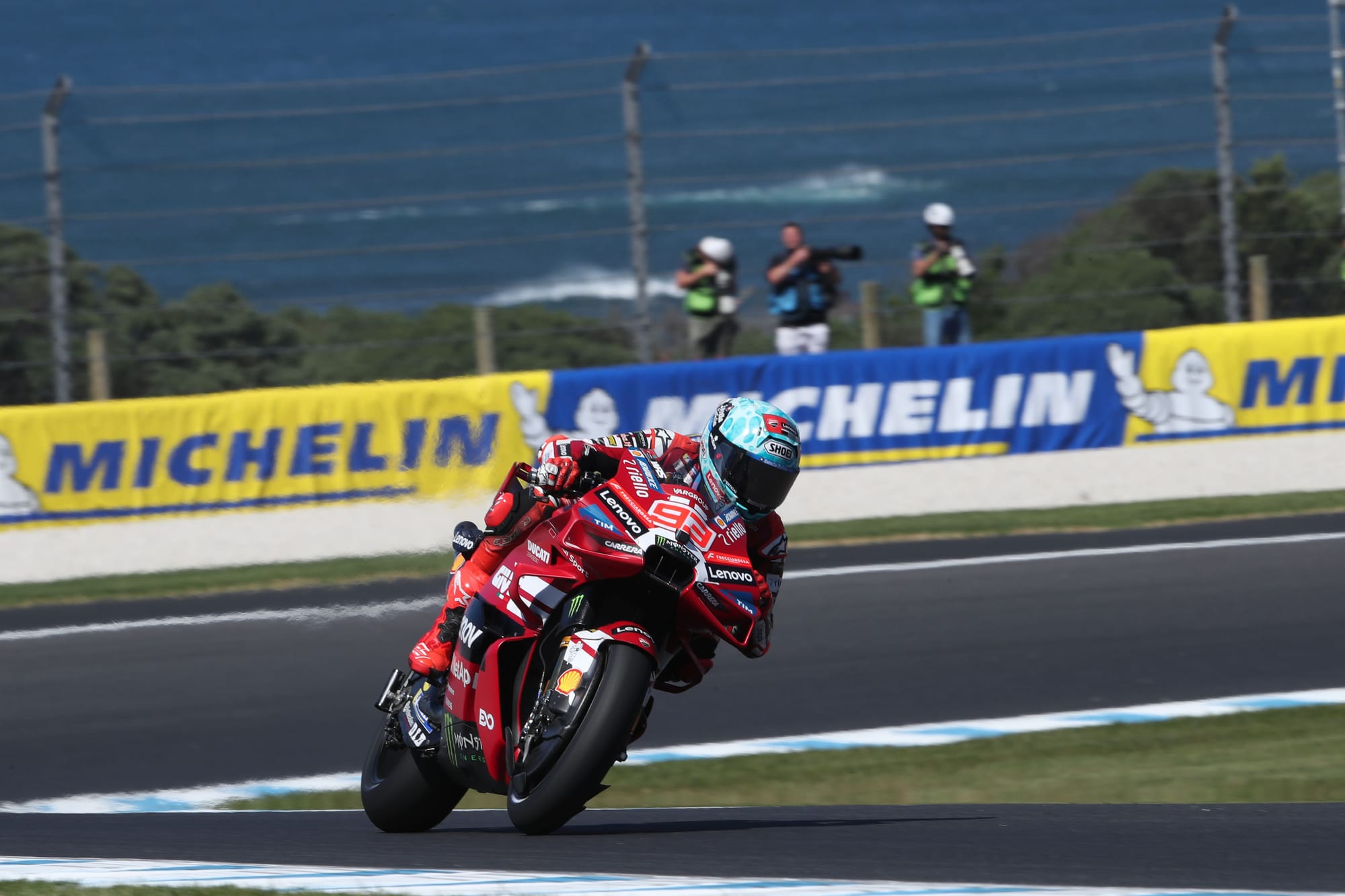 MotoGP à Phillip Island : Marquez surgit en fin de séance dans un essai agité
