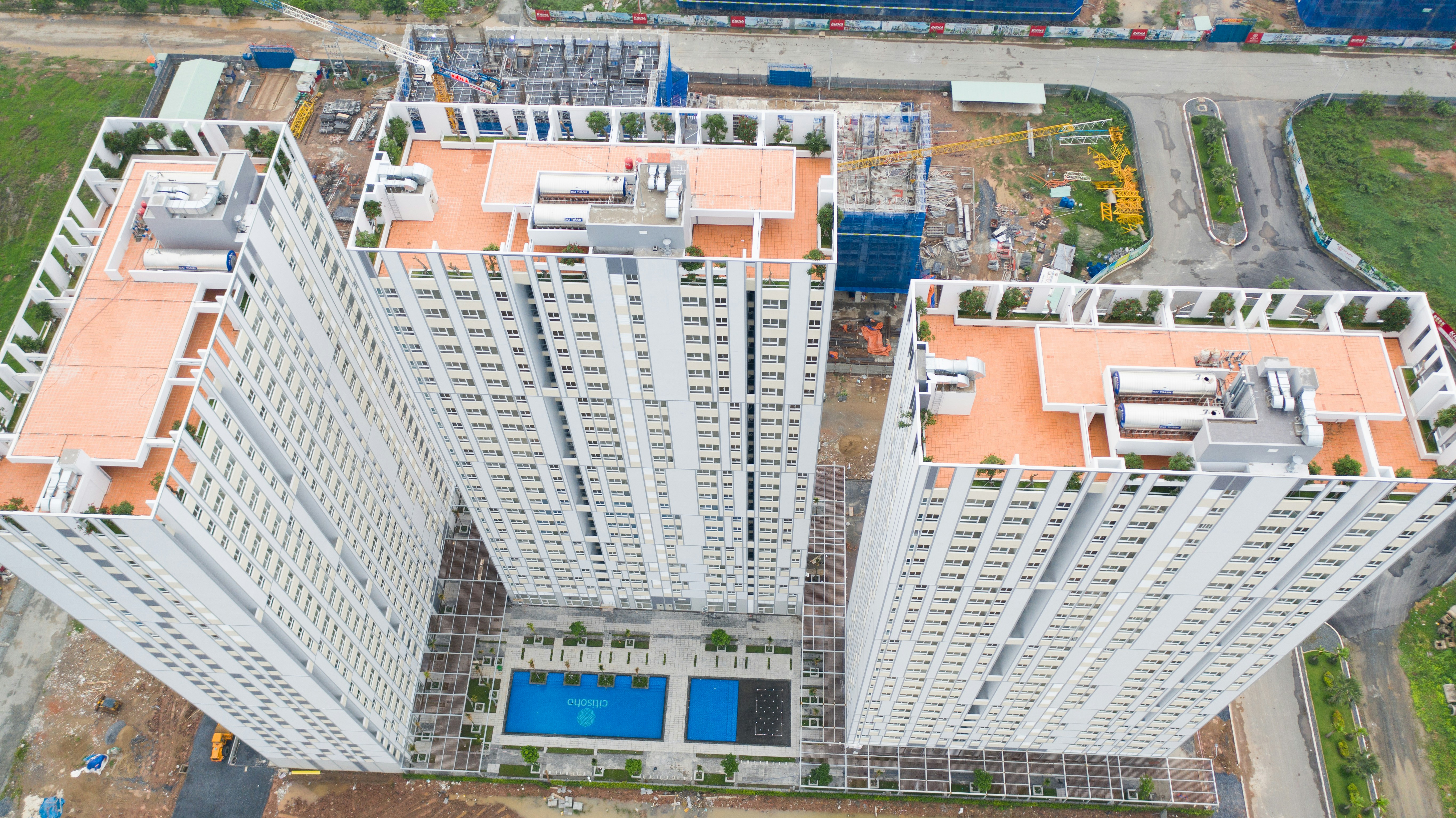 3 high building