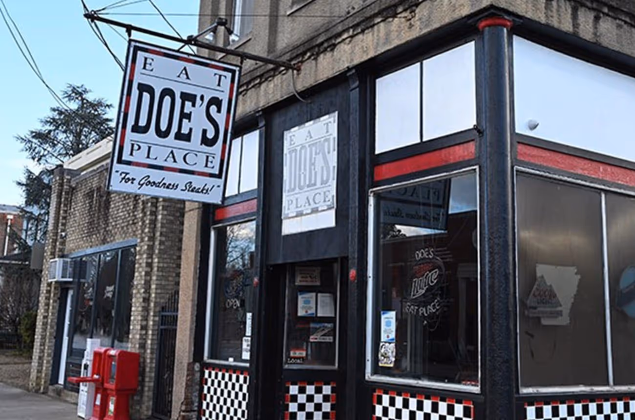 Doe’s Eat Place