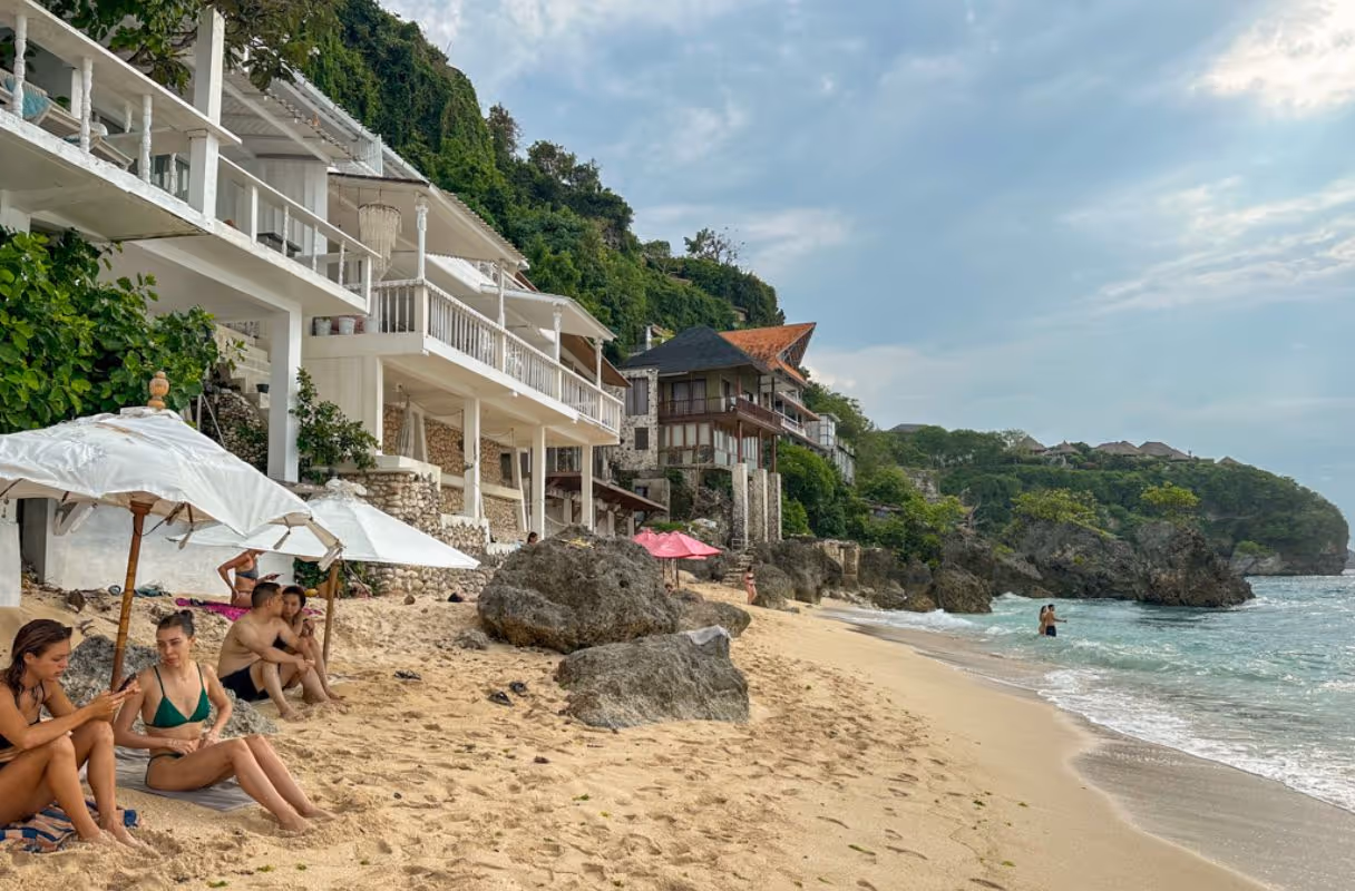 Bingin Beach