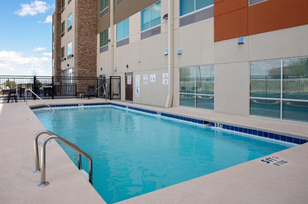 Holiday Inn Express & Suites El Paso North