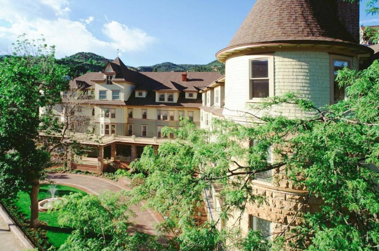 Cliff House at Pikes Peak (Manitou Springs)