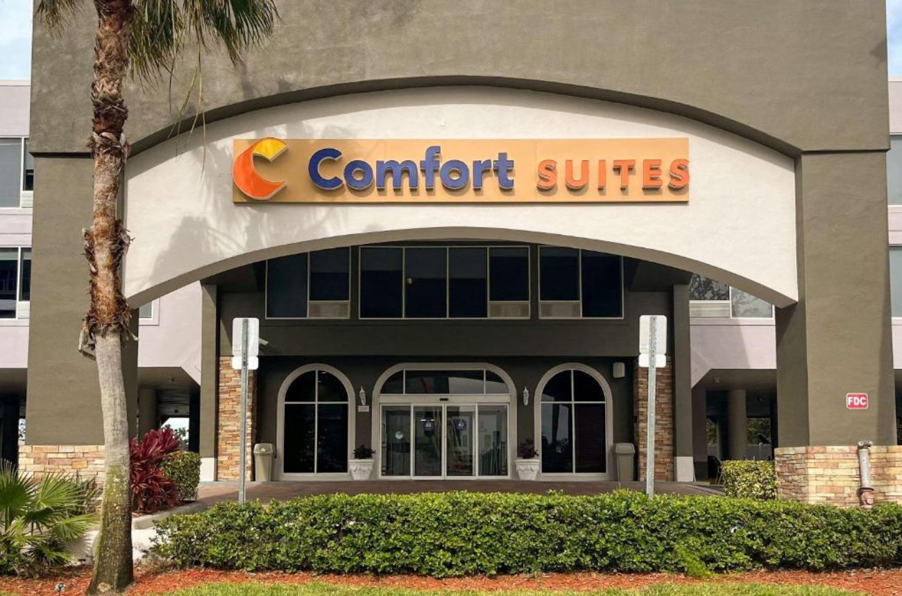 Comfort Suites Clearwater – Dunedin