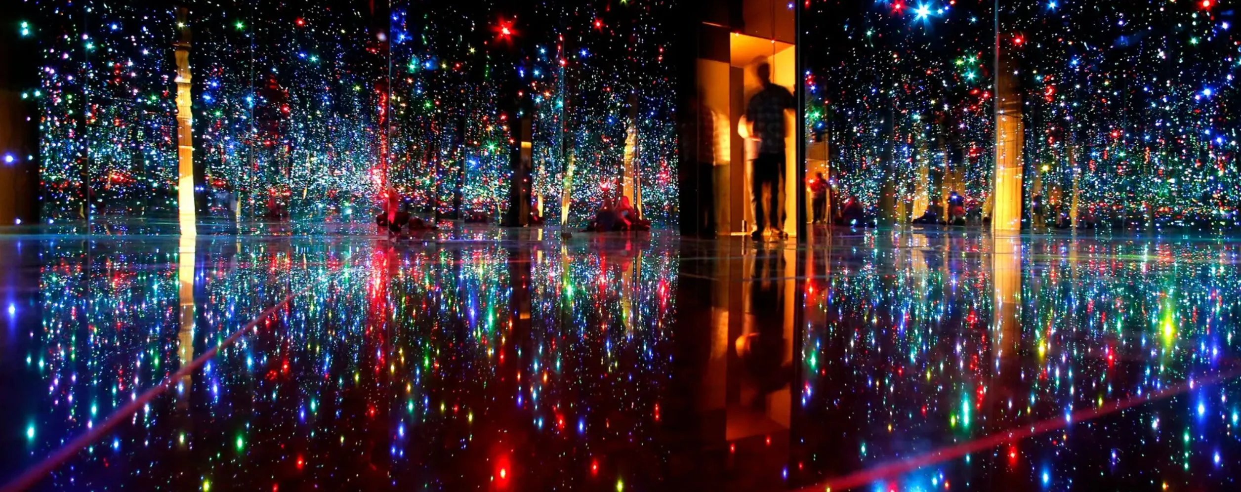 Yayoi Kusama Fireflies Infinity Mirror Room