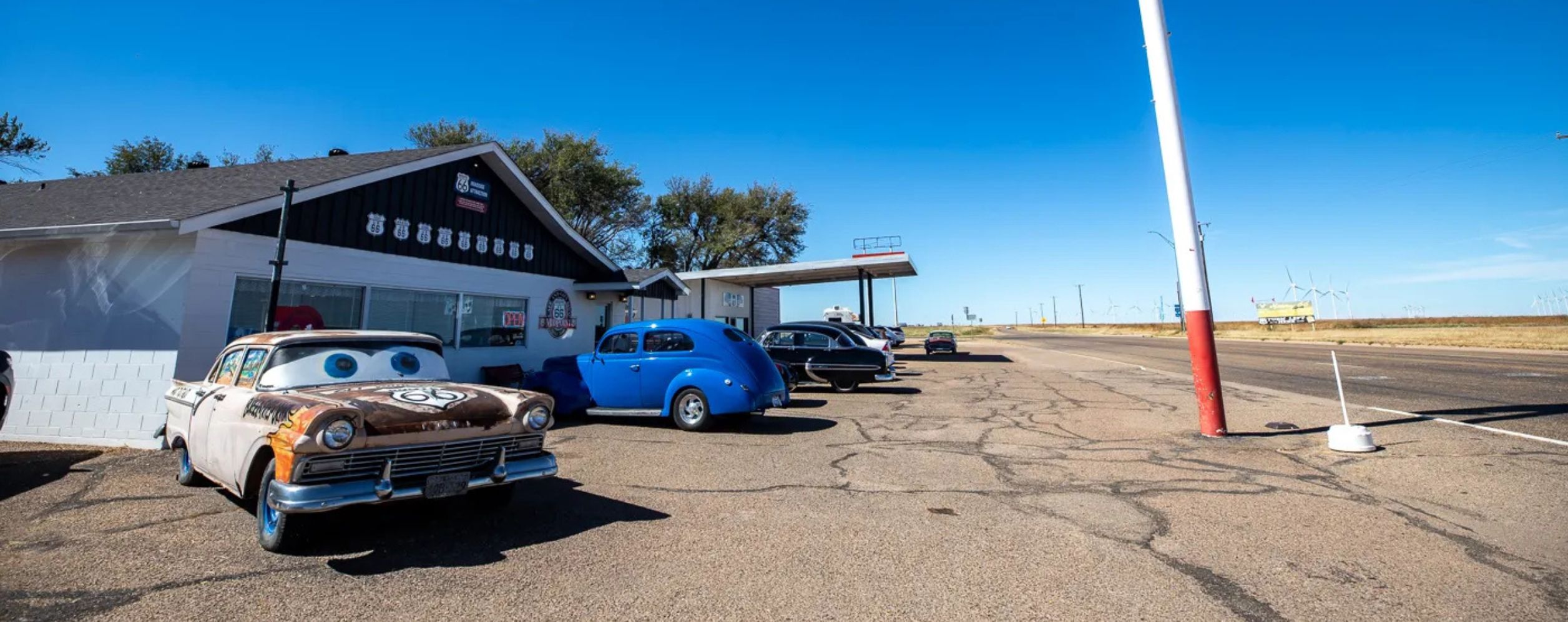 Midpoint Cafe (Route 66 midpoint ritual)