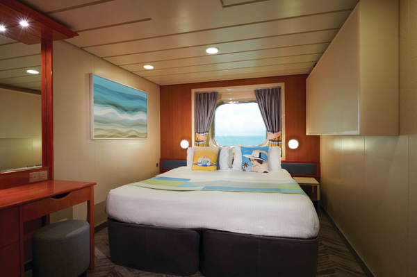 Norwegian Dawn: Oceanview Stateroom