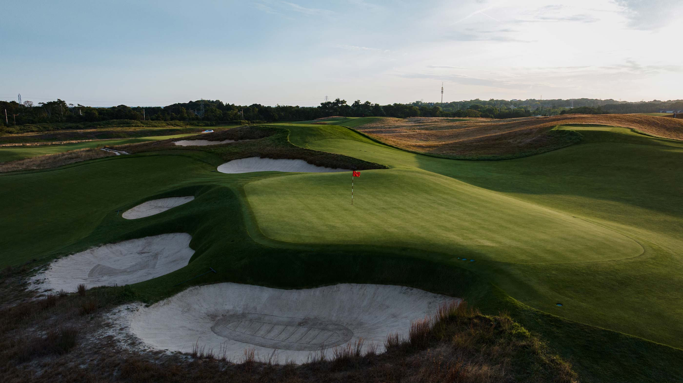 The 11th green at Shinnecock Hills (Fried Egg Golf)