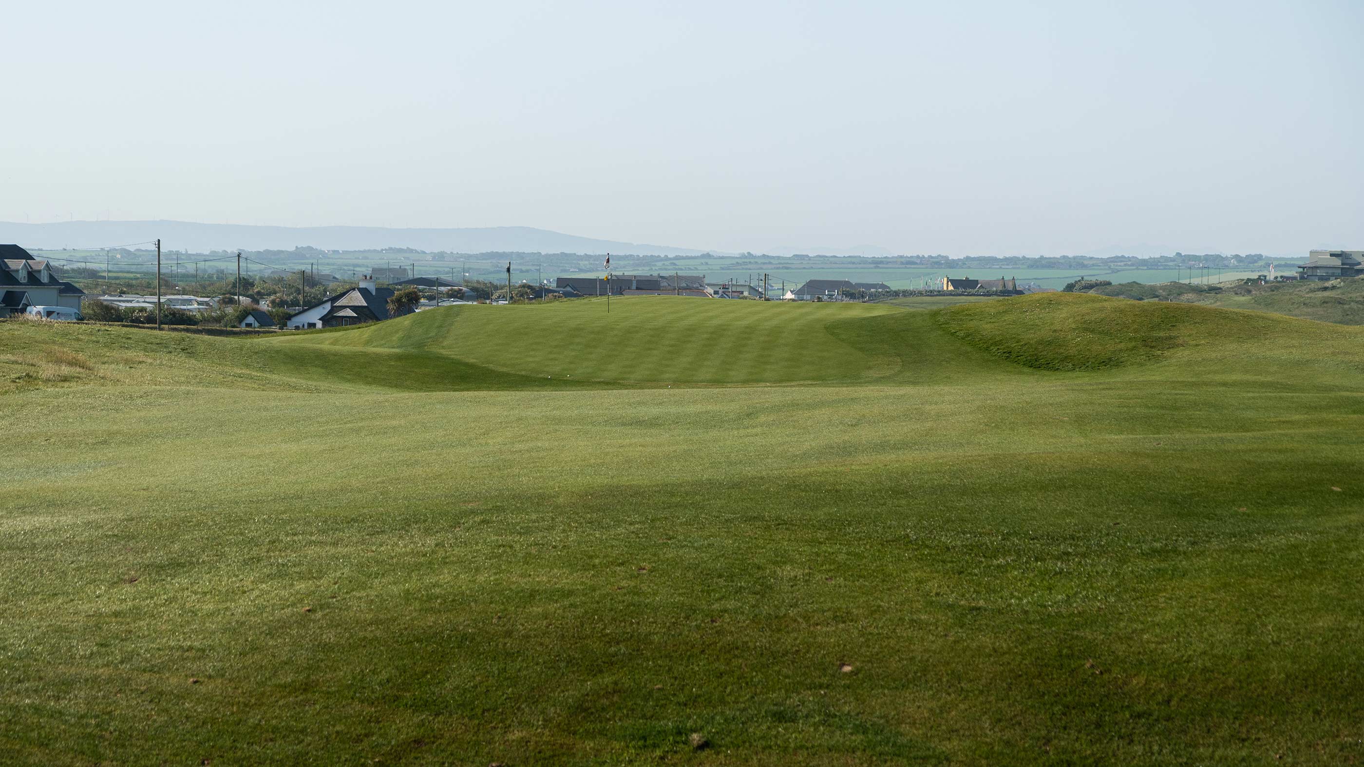 Approach to the ninth green at Ballybunion Old (Fried Egg Golf)