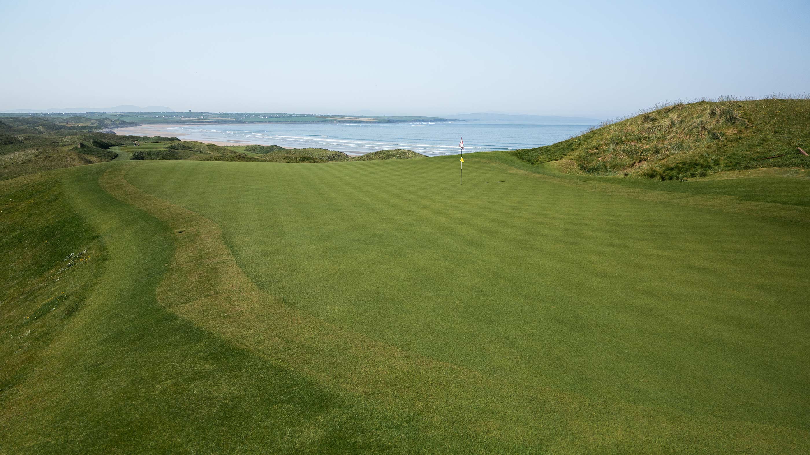 Ground view of the 12th green at Ballybunion Old (Fried Egg Golf)