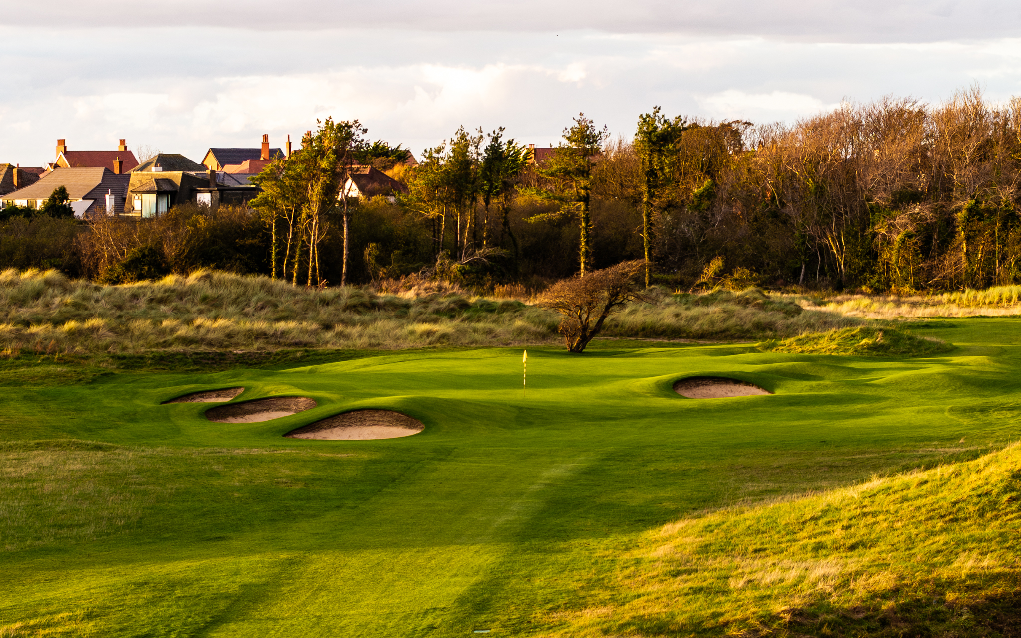 The fourth green at Royal Birkdale (Cookie Jar Golf)