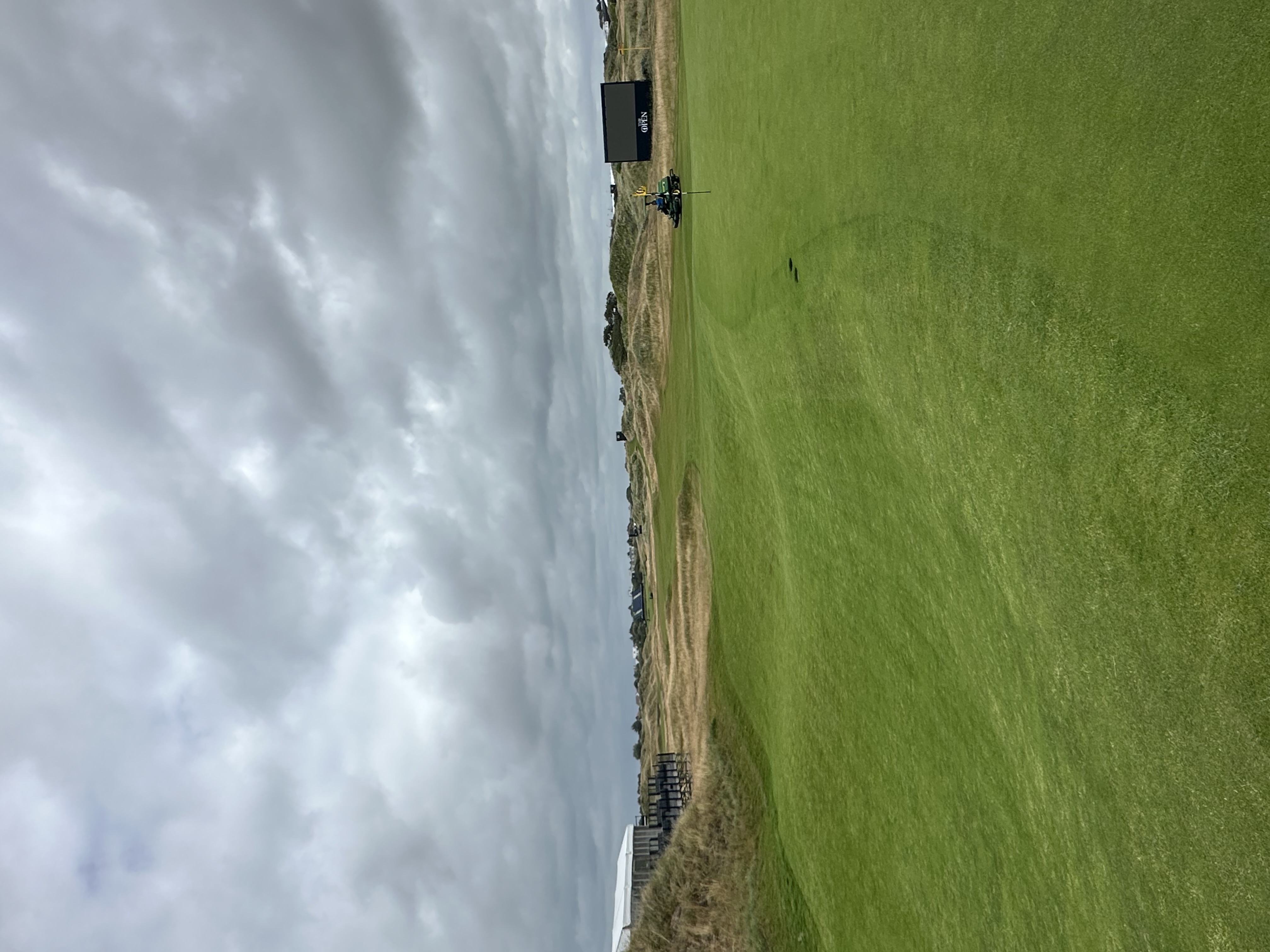 Falloff right of the 11th green at Royal Birkdale (Fried Egg Golf)