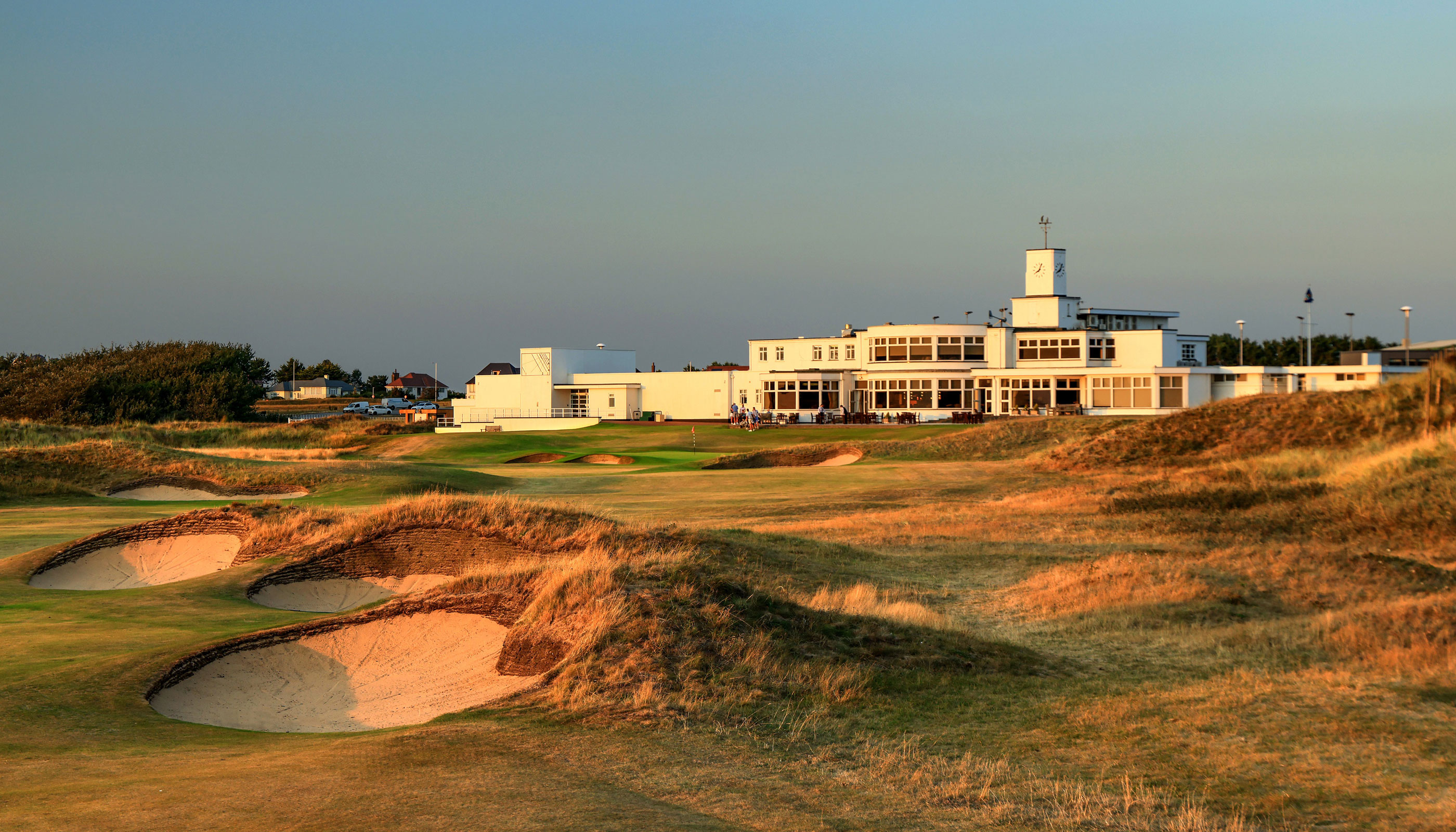 Bunkers on the 18th hole at Royal Birkdale (David Cannon/R&A)