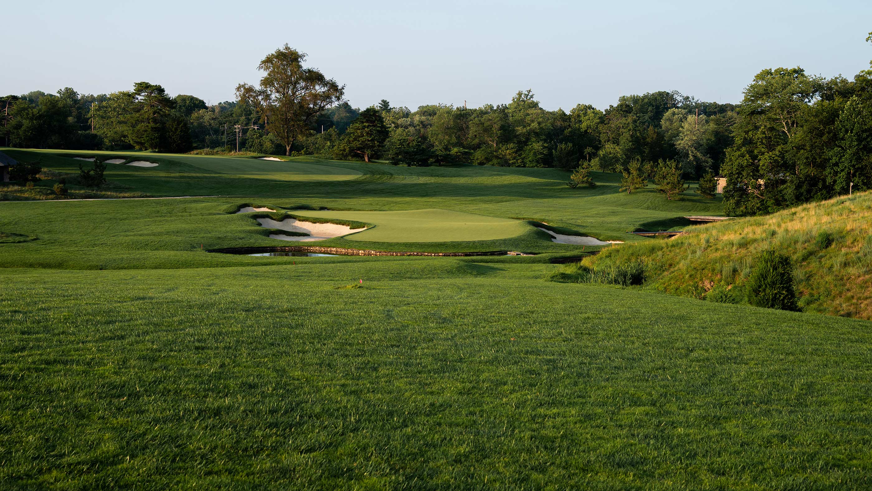 Zoomed-in view of the ninth green at Merion East (Fried Egg Golf)