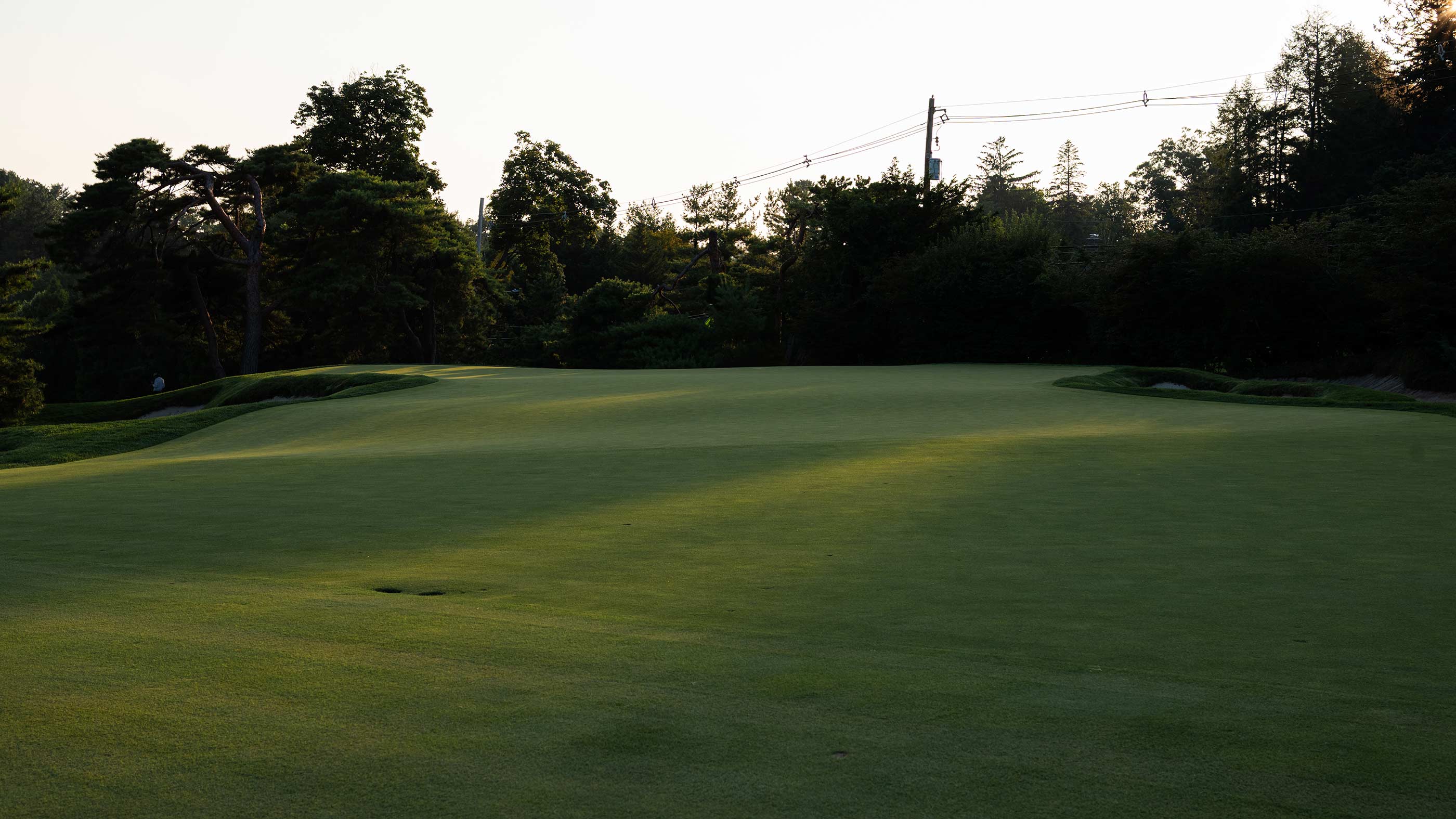 Front of the 10th green at Merion East (Fried Egg Golf)