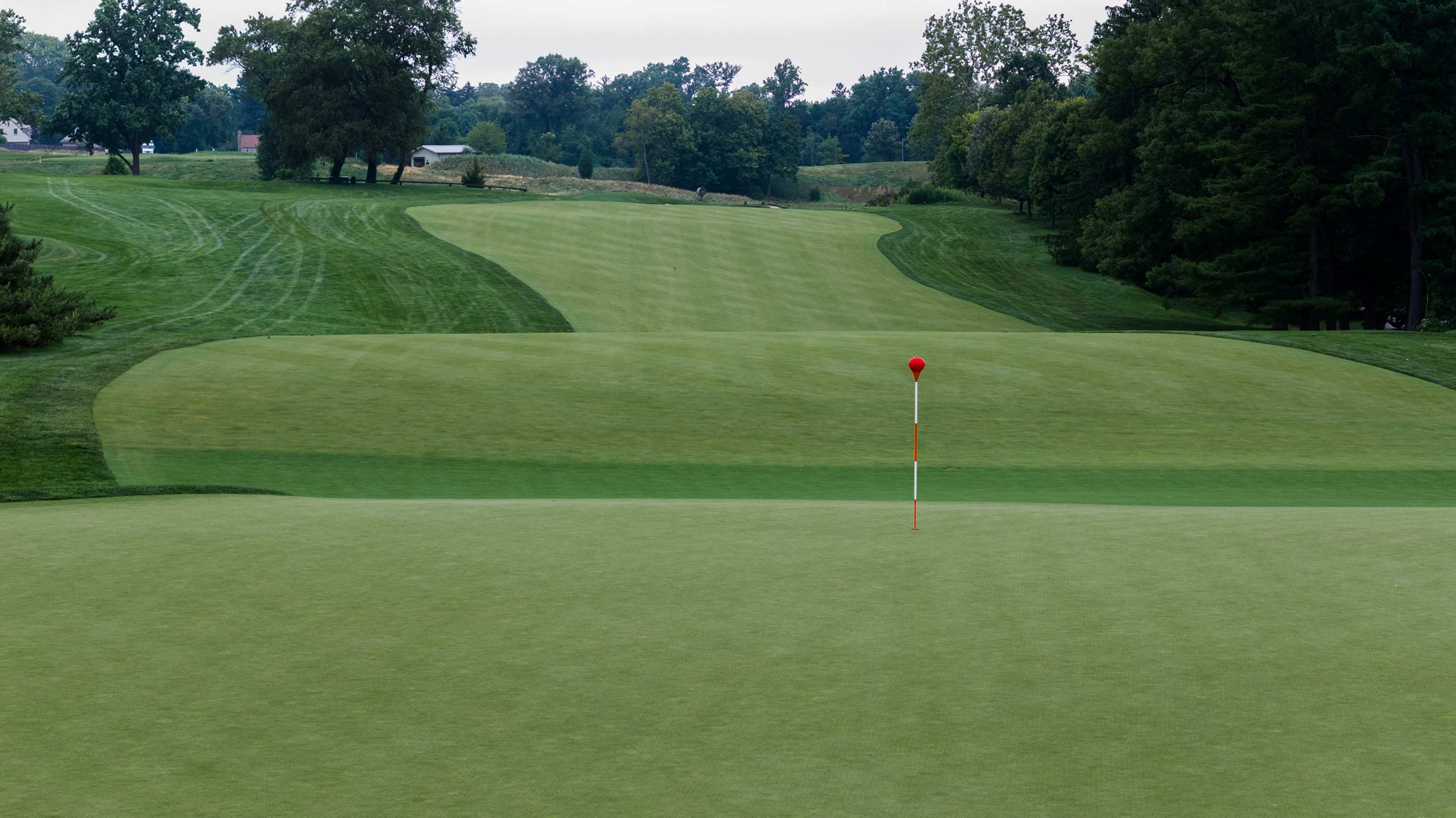 The 18th green at Merion East (Fried Egg Golf)
