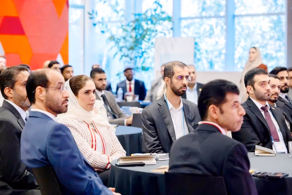 H.E. Omar Al Olama, UAE Minister of State for AI and H.E. Hessa Al Shuwaihi, UAE Consul General, Los Angeles attend a briefing with the Chief AI Officers Delegation in Silicon Valley.