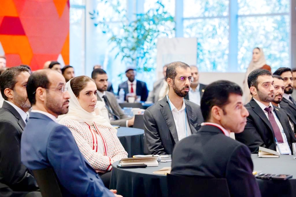 H.E. Omar Al Olama, UAE Minister of State for AI and H.E. Hessa Al Shuwaihi, UAE Consul General, Los Angeles attend a briefing with the Chief AI Officers Delegation in Silicon Valley.