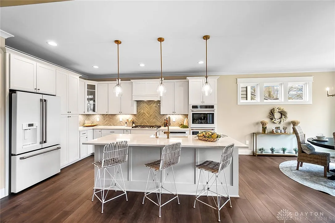 Kitchen Remodel Ideas That Add $50K to Home Value (Real Estate Expert Guide)