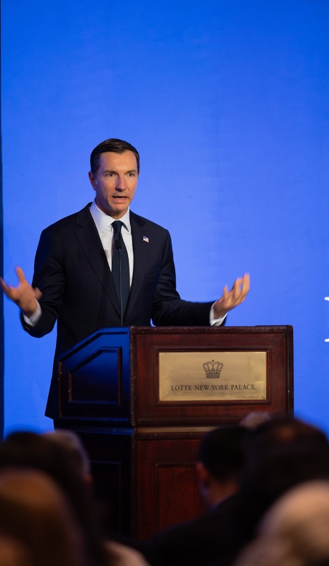 U.S. Unveils Uganda's Roosevelt Africa Trail as First Trade Over Aid Deal