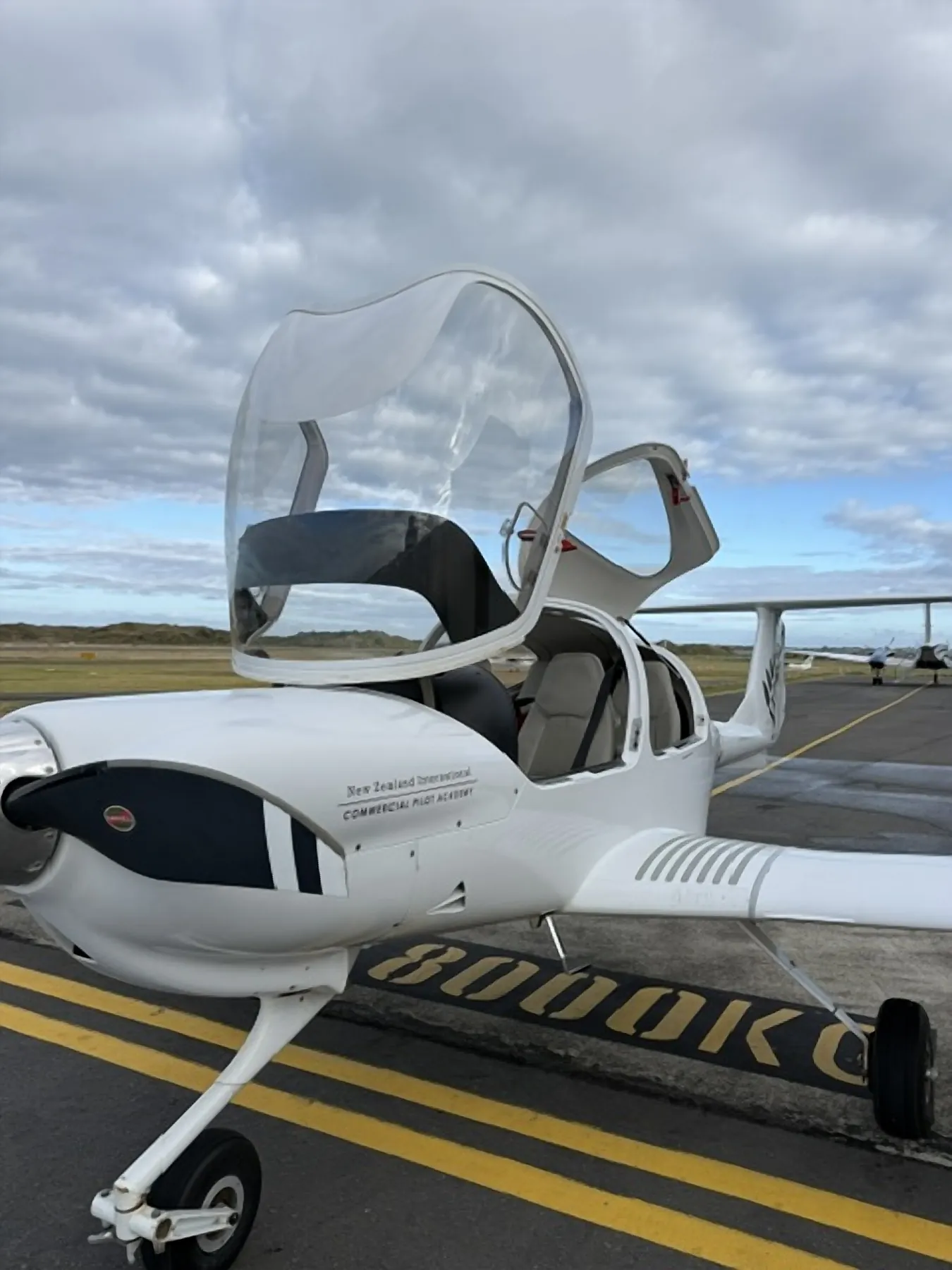2011 Diamond DA40 XLS ZK-TTC, cabin interior view