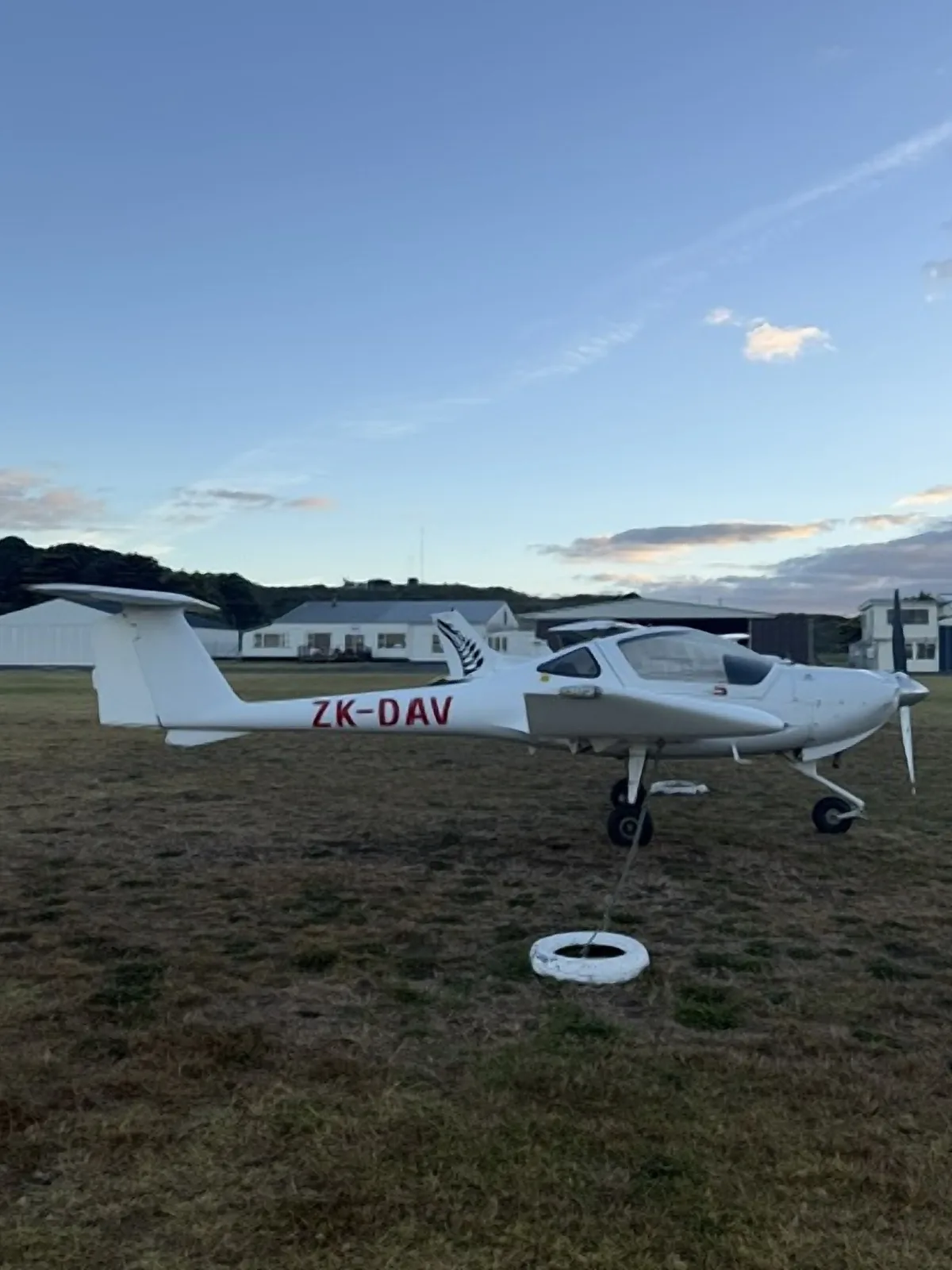 2010 Diamond DA20-C1 Eclipse ZK-DAV, front three-quarter exterior view