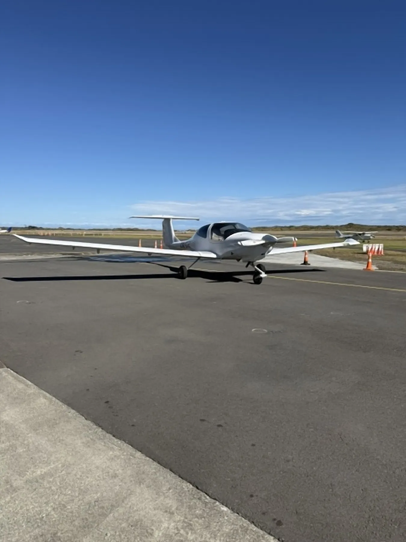 2005 Diamond DA40-180 Star ZK-DAE, wing and engine cowling detail