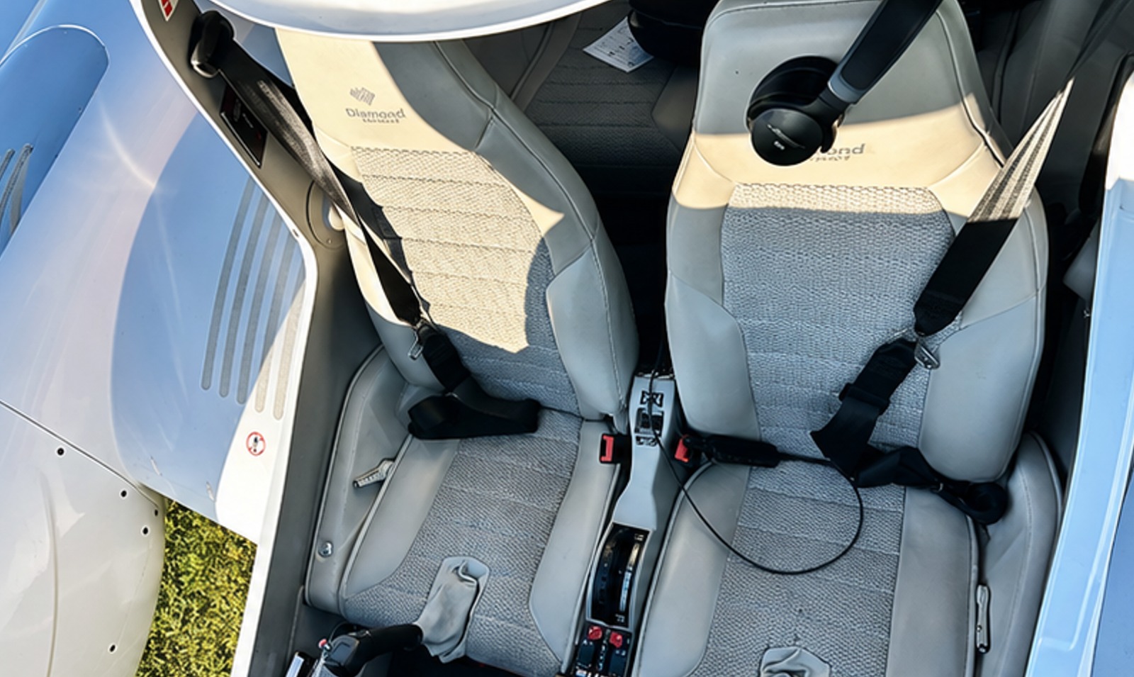 2017 Diamond DA42 NG ZK-WUN, cabin interior, front seats