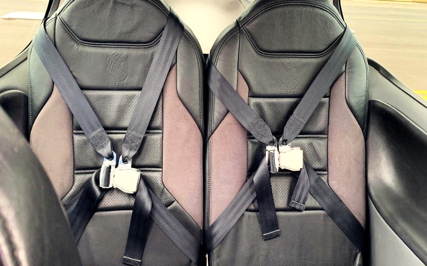 VH-YSH rear seats with harness detail