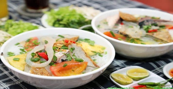 Món bánh canh cá thu