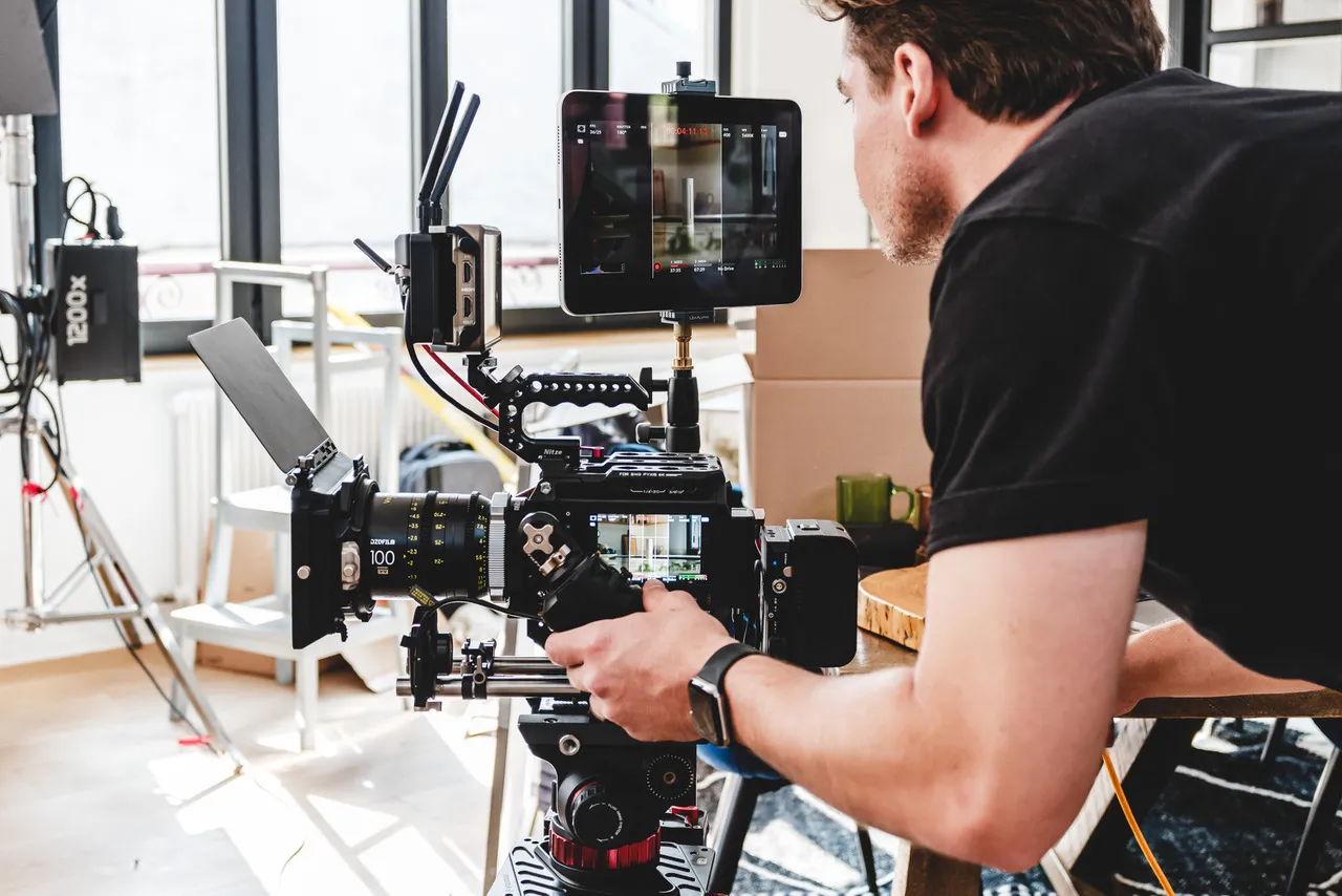 tournage airo studio matériel vidéo caméra matthieu michel réalisateur chef-opérateur