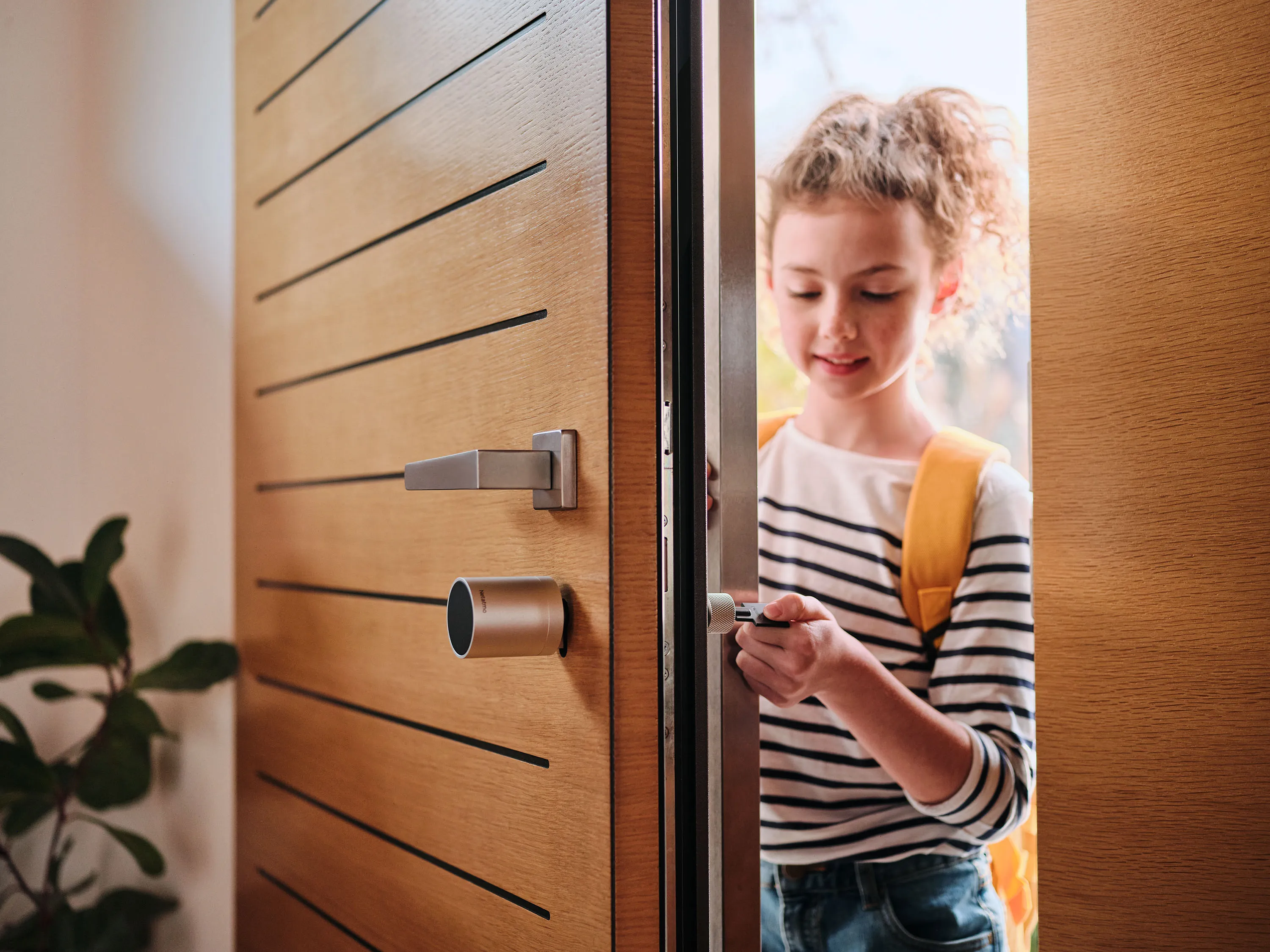lifestyle netatmo ndl serrure et cles intelligentes porte d'entrée enfant